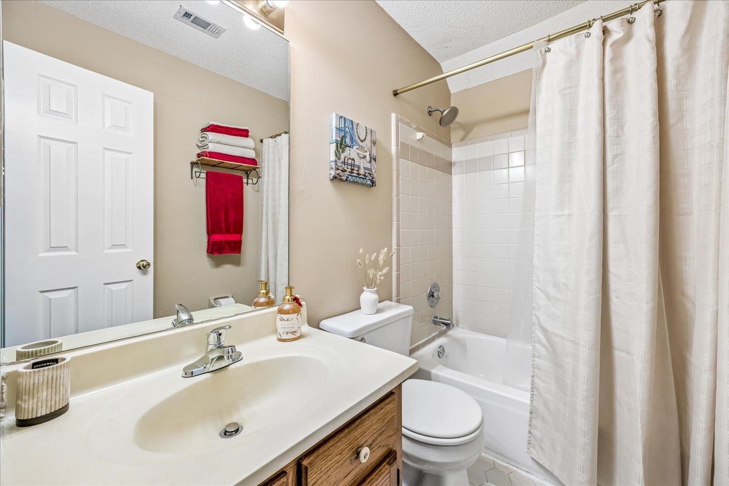 6606 Shaker Ln Property Photo 22