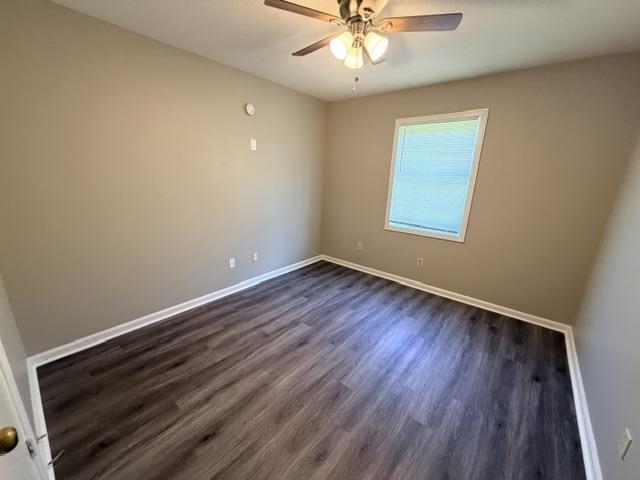 3865 Saint Elmo Ave Property Photo 4