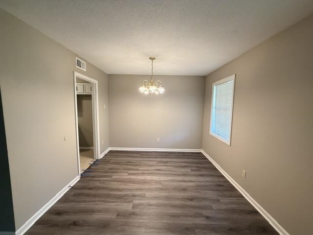 3865 Saint Elmo Ave Property Photo 8