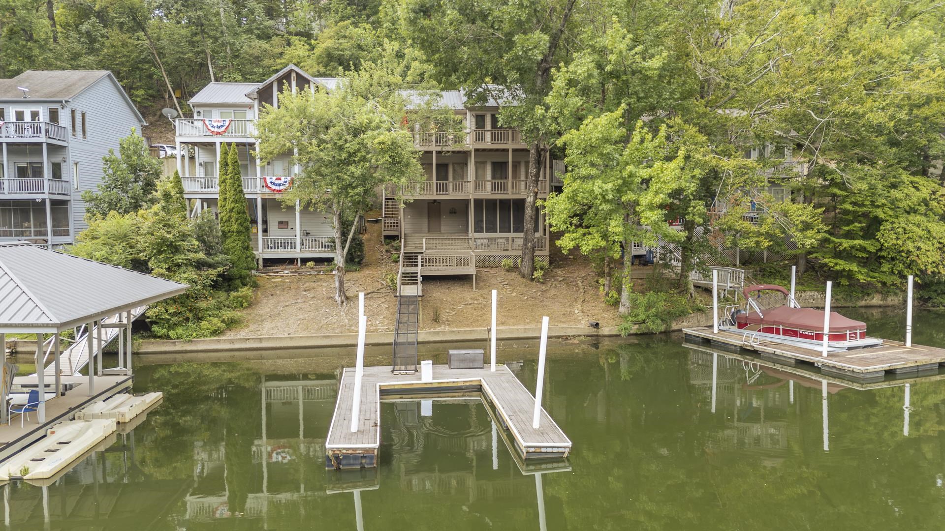 76 Red Oak Pt Property Photo 1