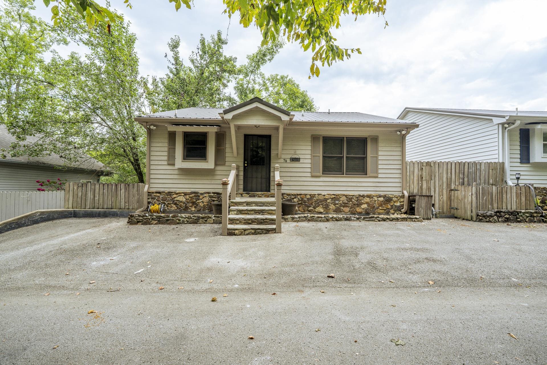 76 Red Oak Pt Property Photo 6