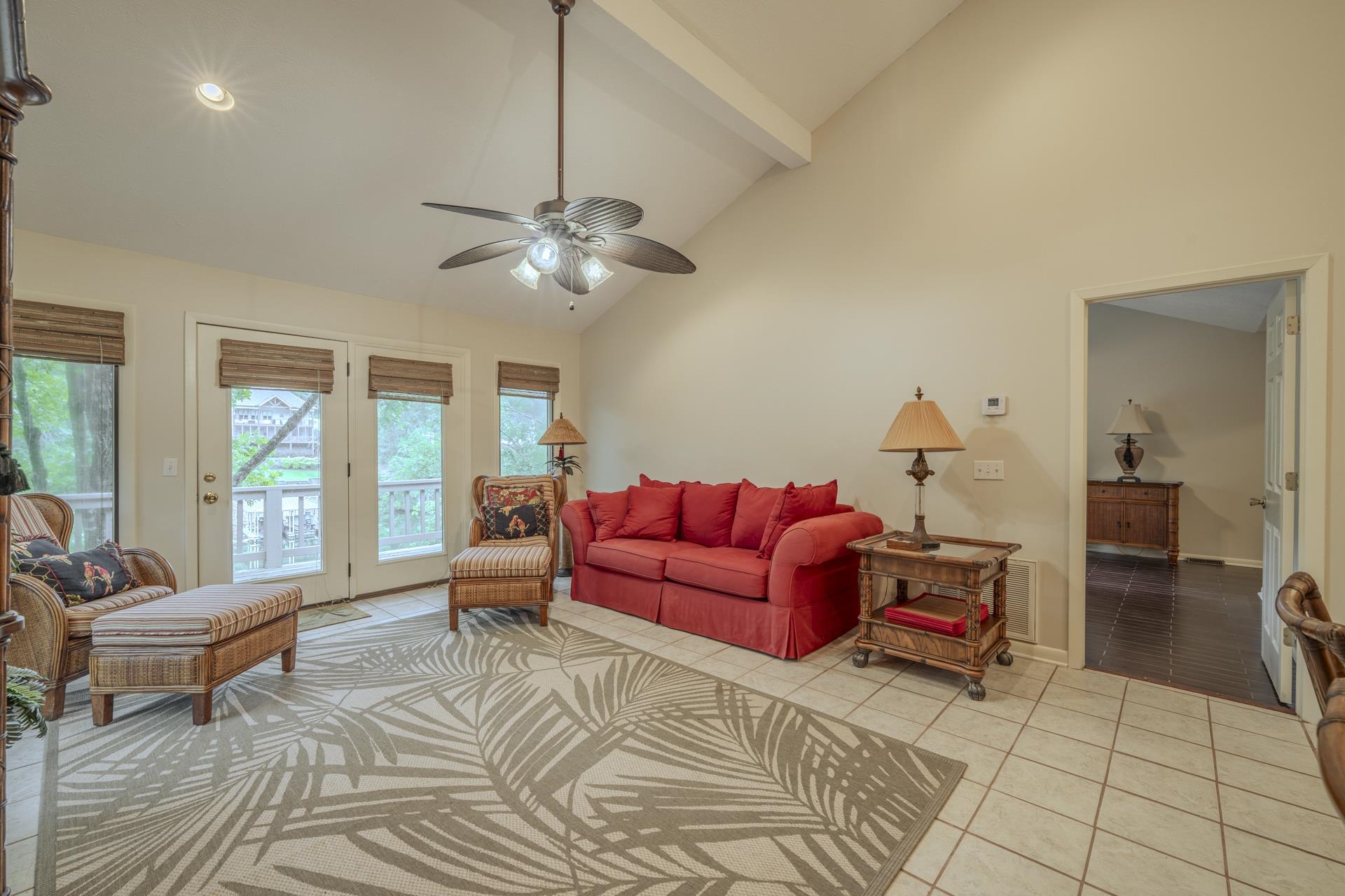 76 Red Oak Pt Property Photo 13