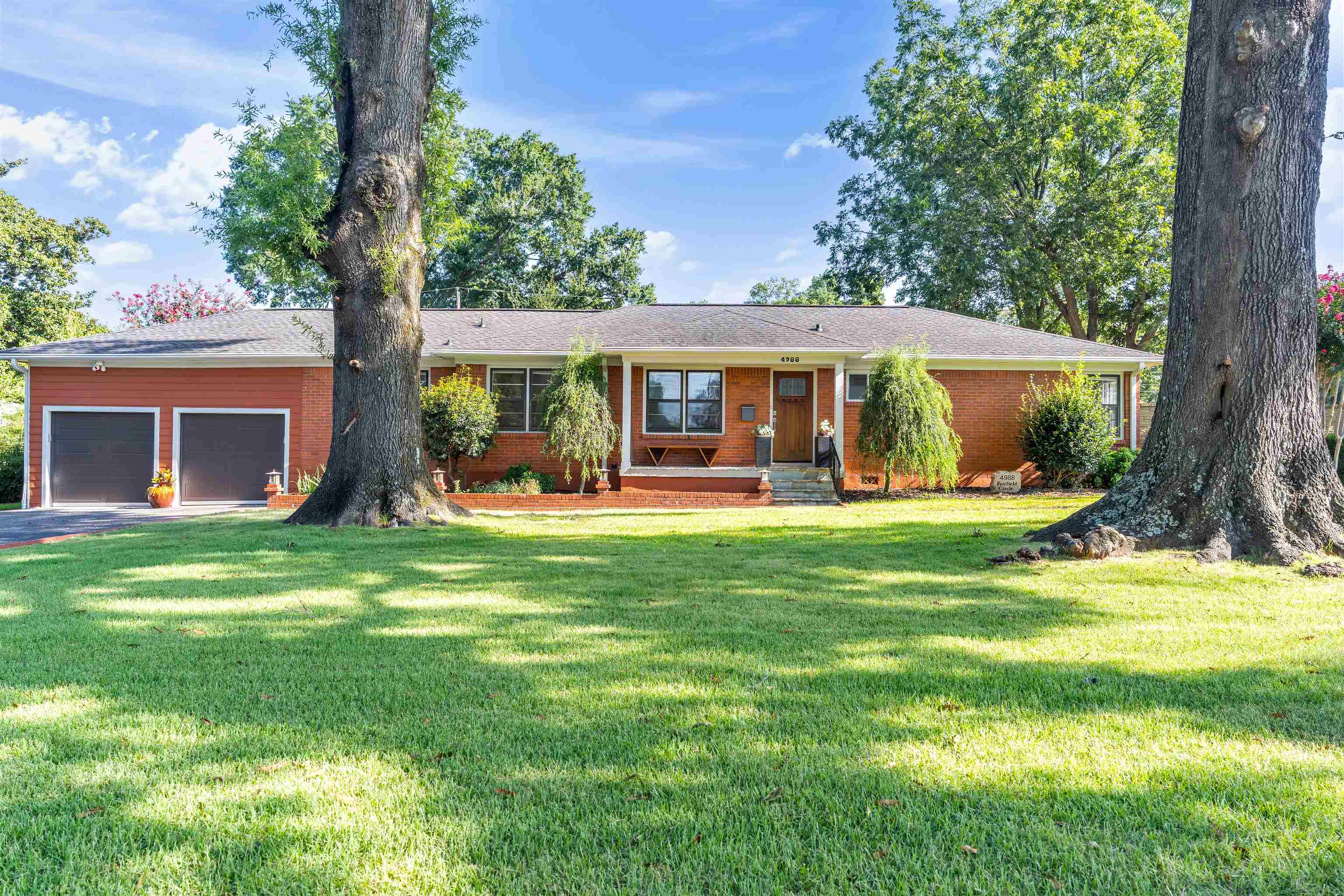 4988 Fairfield Cir Property Photo 1