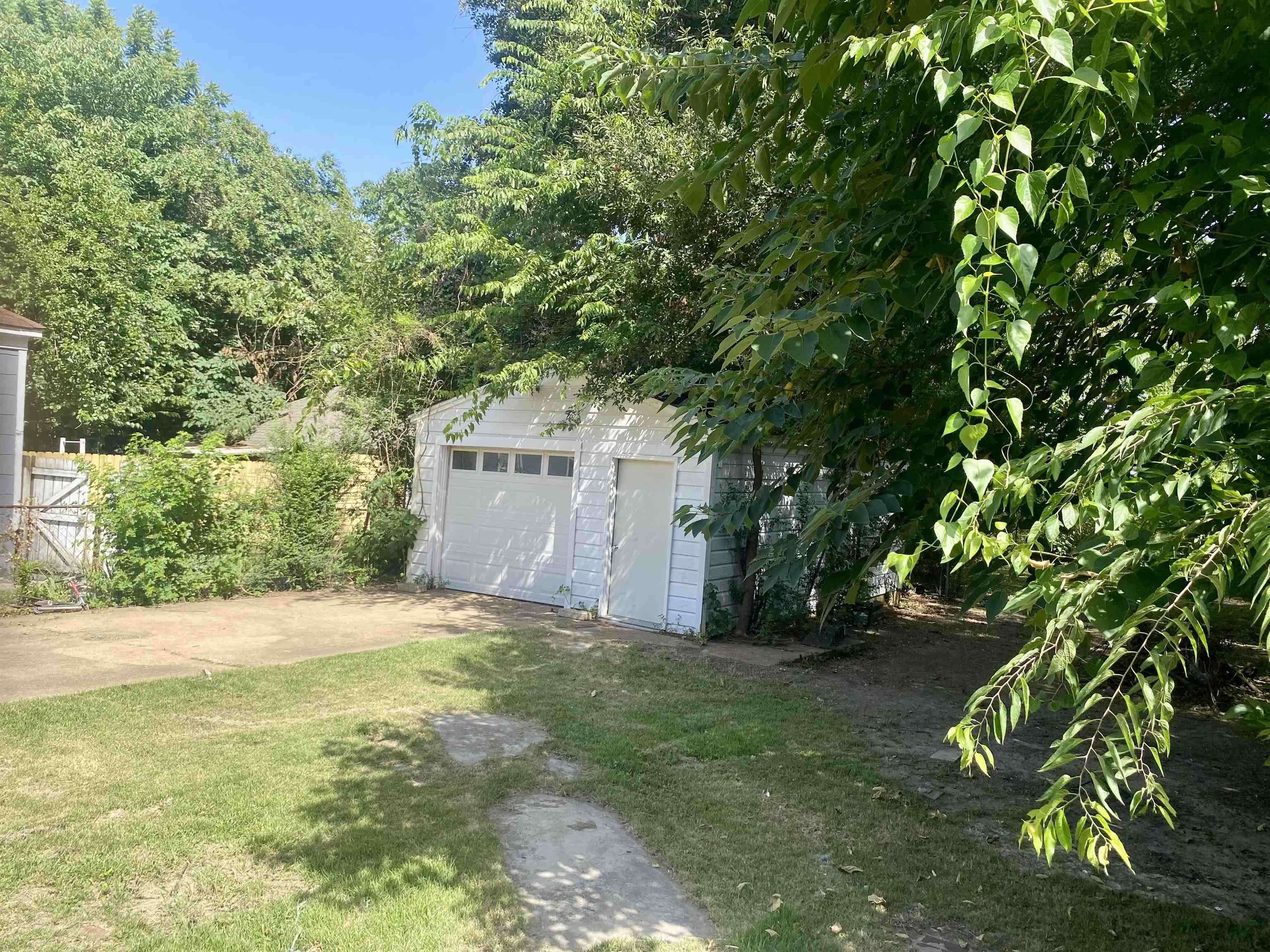 3578 Coleman Ave Property Photo 8