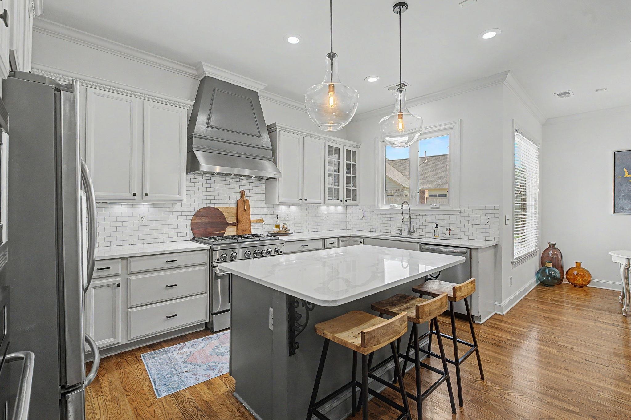 2428 Black Water Trl Property Photo 8