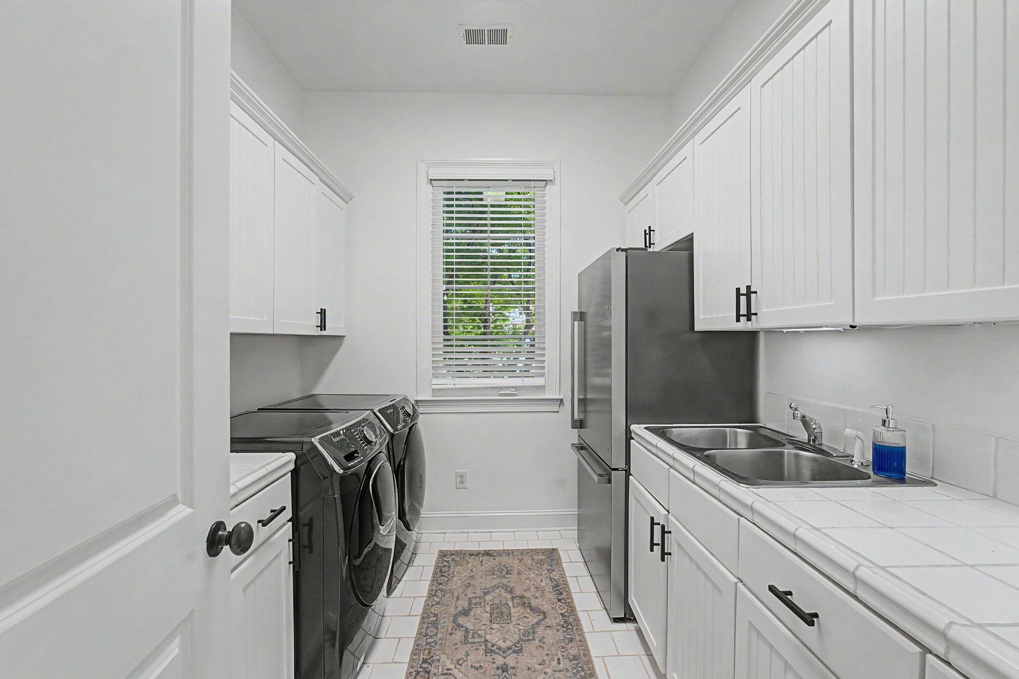2428 Black Water Trl Property Photo 15