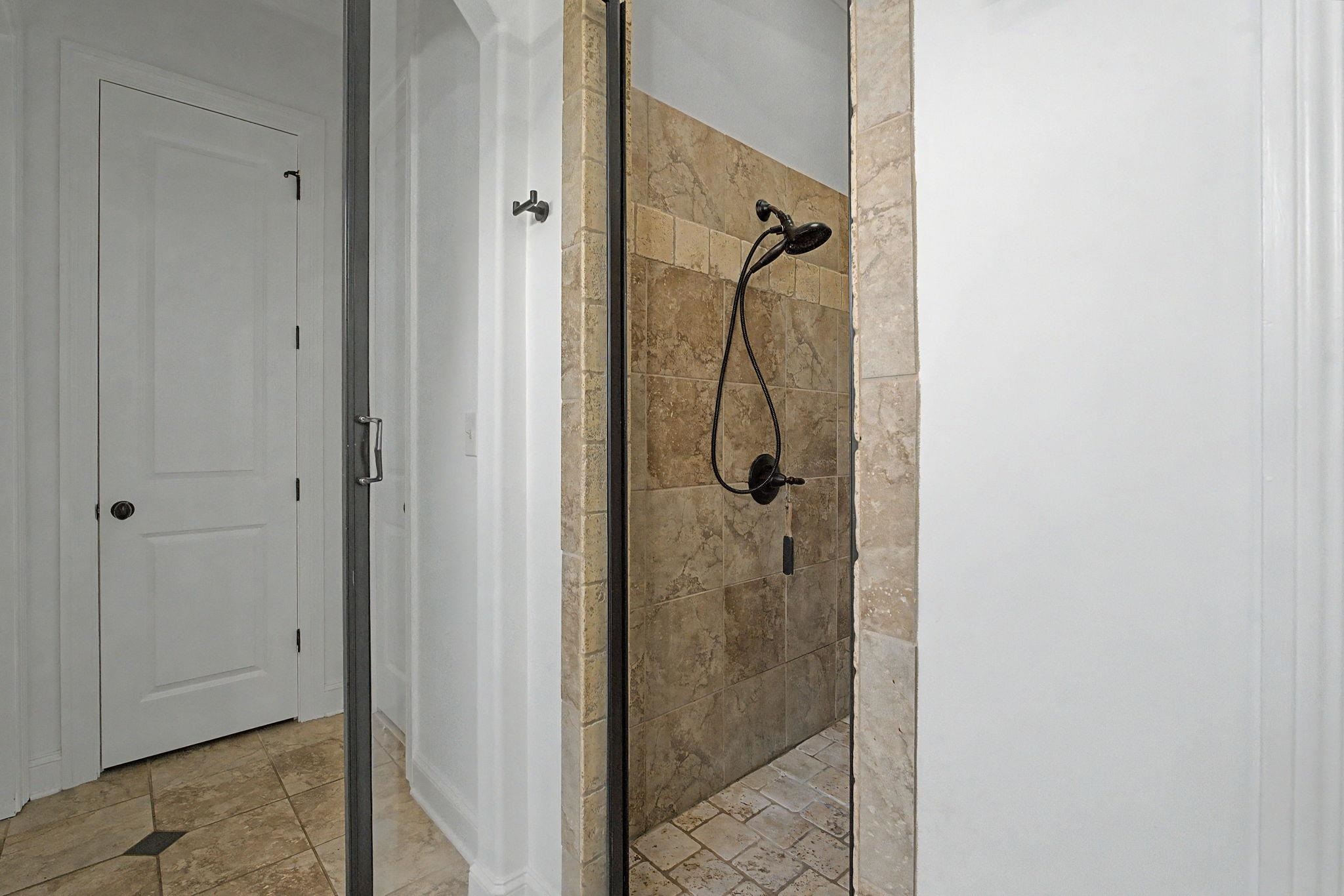2428 Black Water Trl Property Photo 23