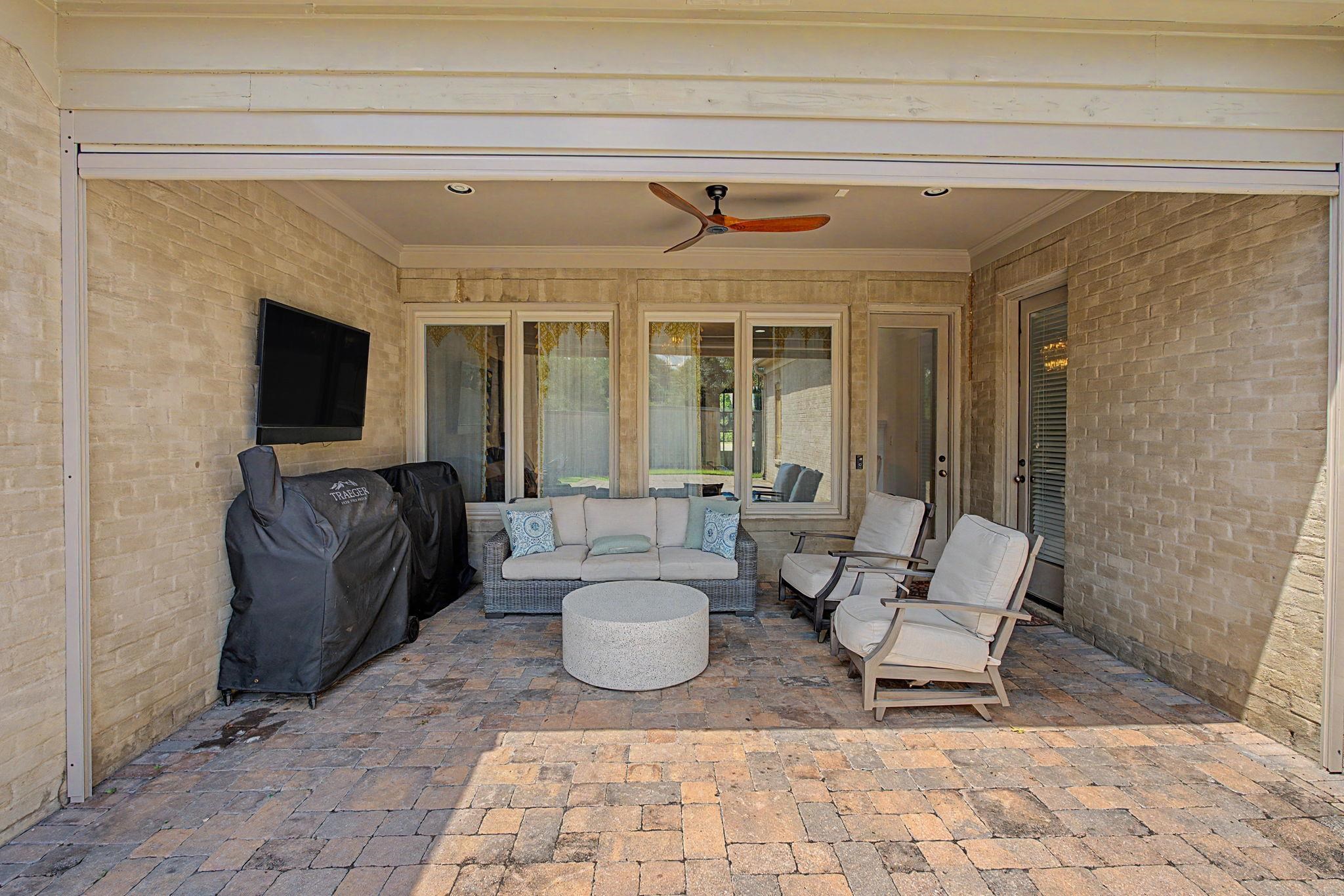 2428 Black Water Trl Property Photo 32