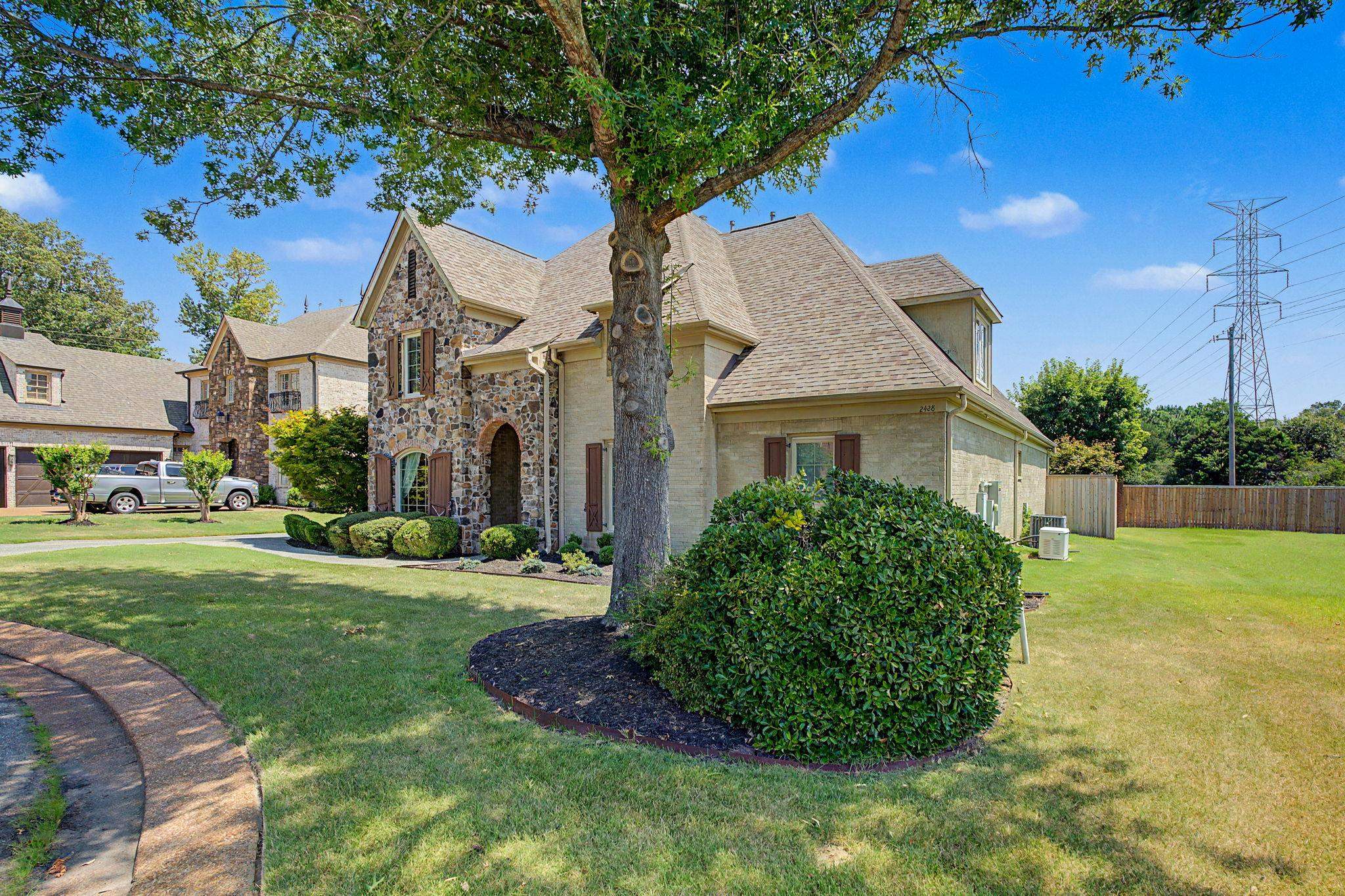 2428 Black Water Trl Property Photo 37