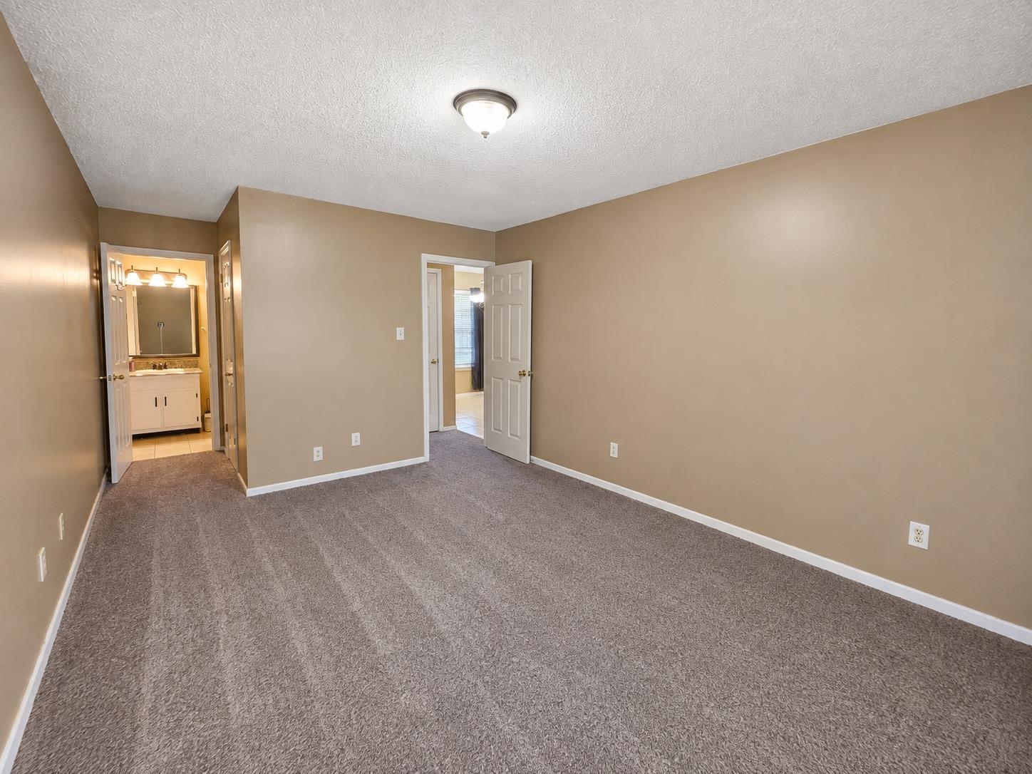 6619 Crested Oak Cv Property Photo 10