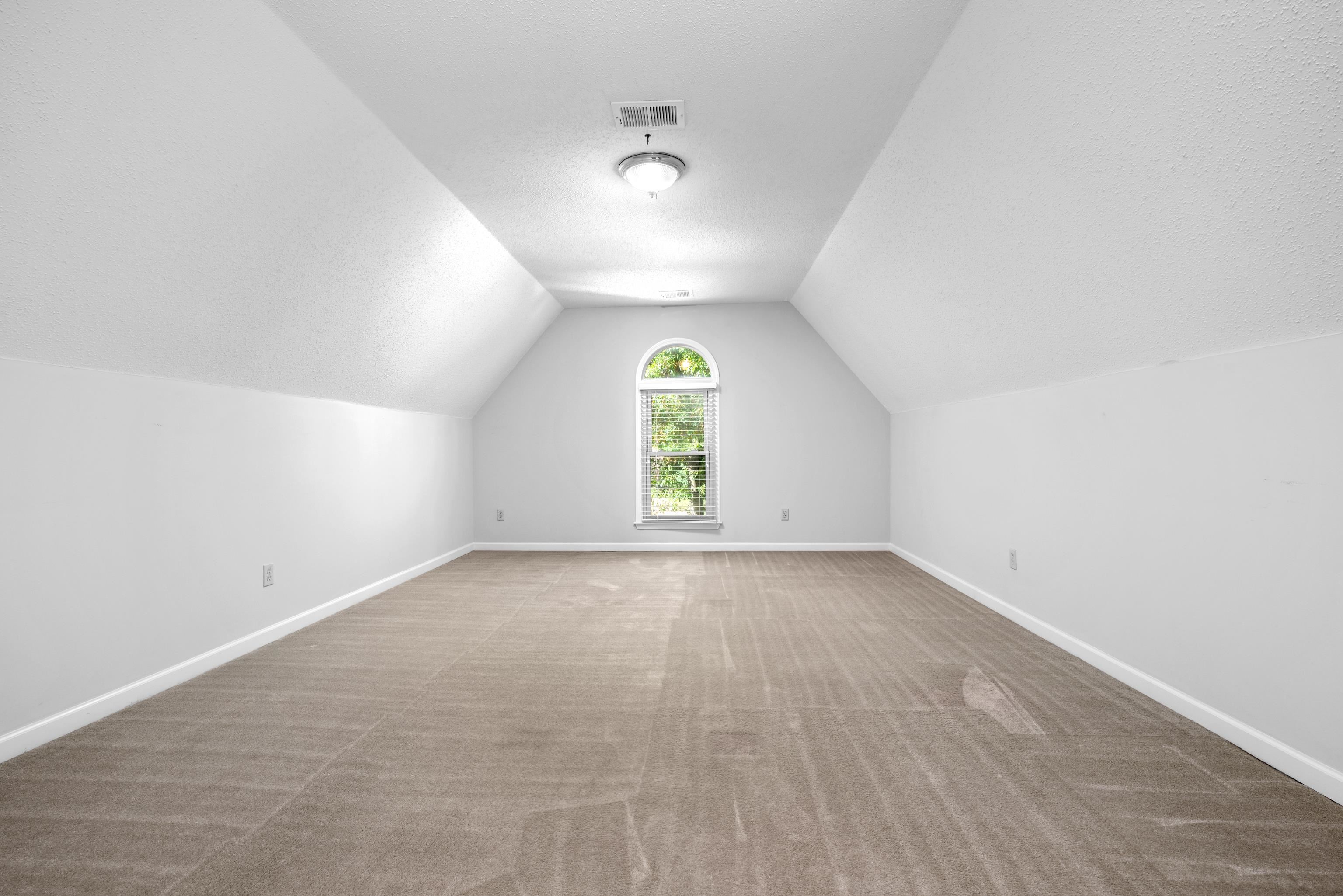 9175 Wren Hill Dr Property Photo 28