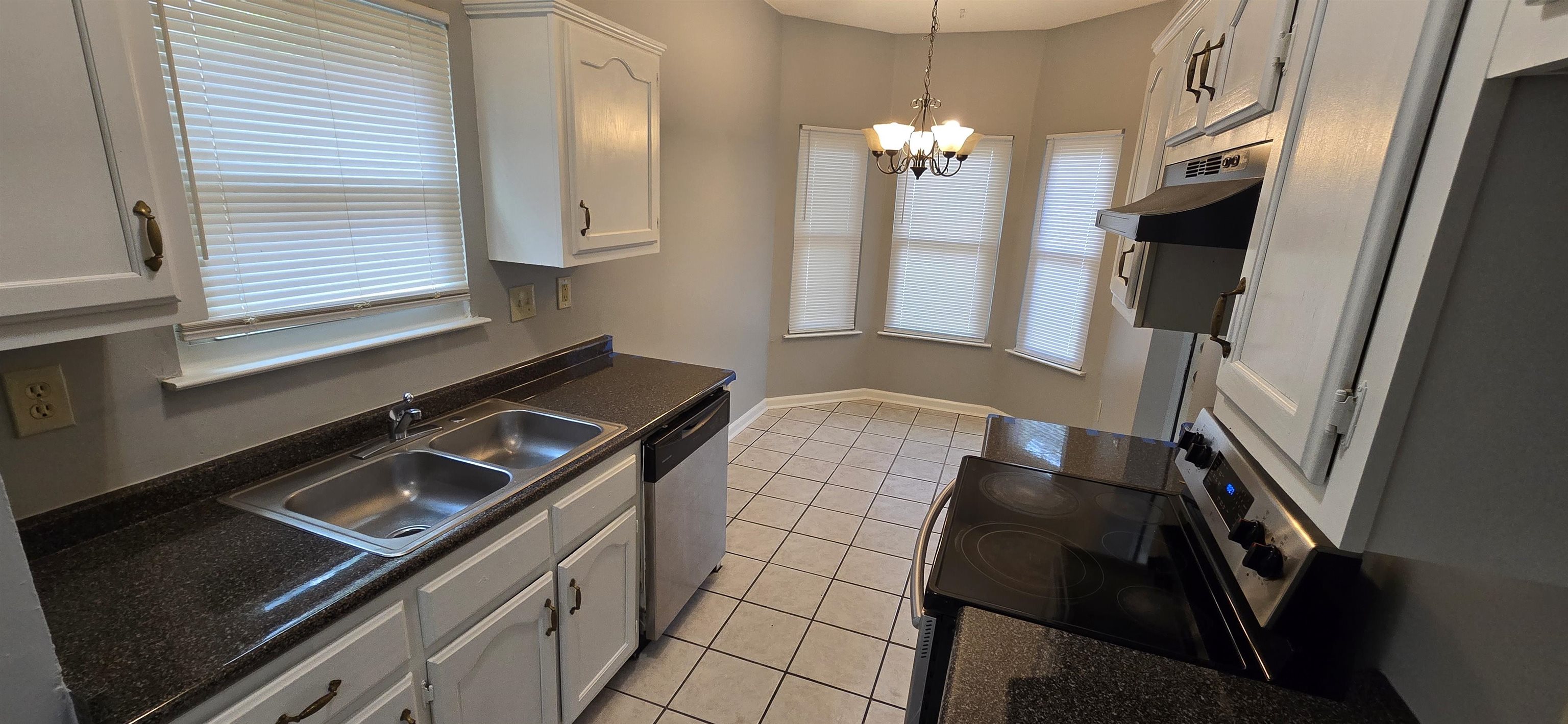 6761 Whitten Pine Dr Property Photo 4