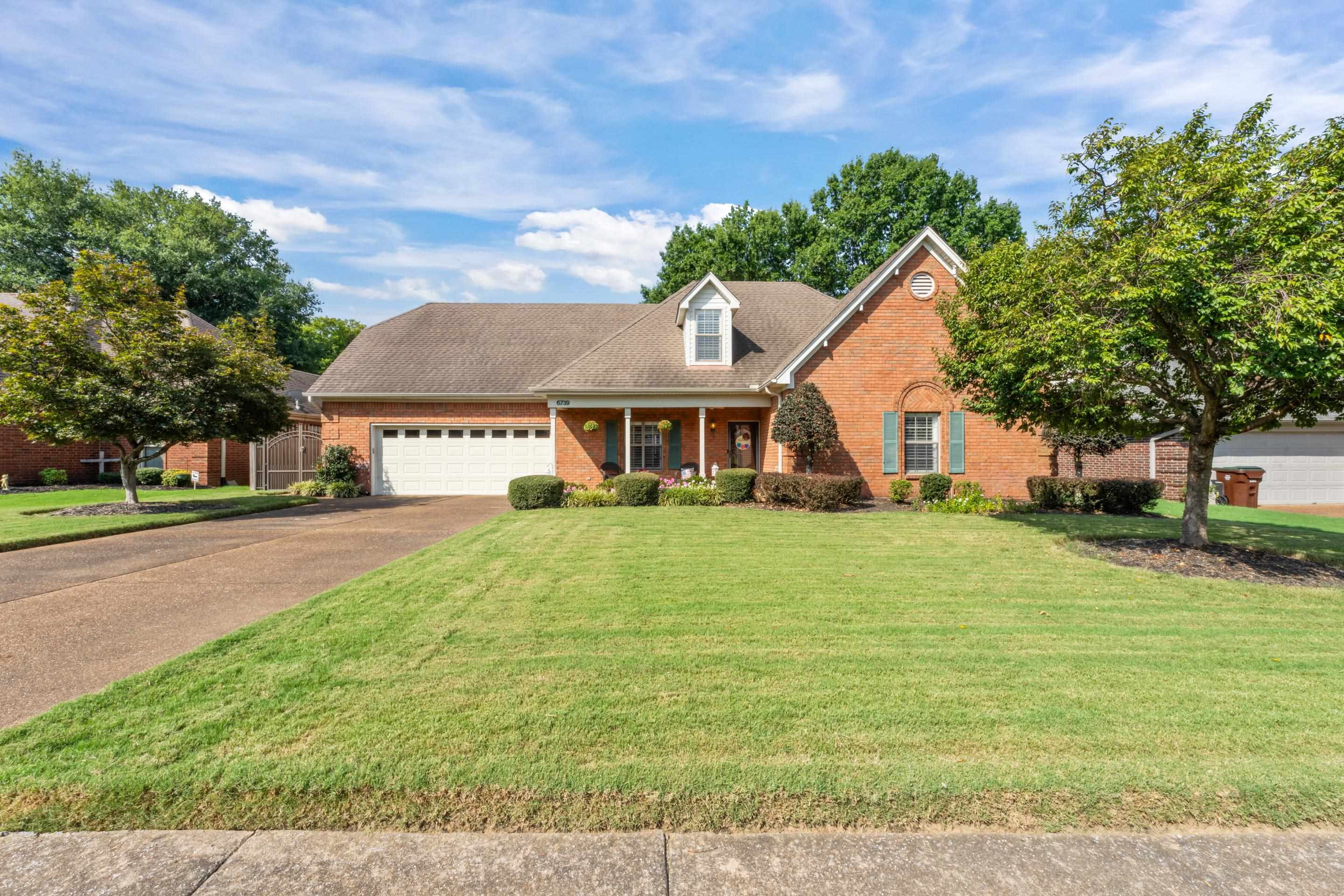 6739 Stonetrace Dr Property Photo 1