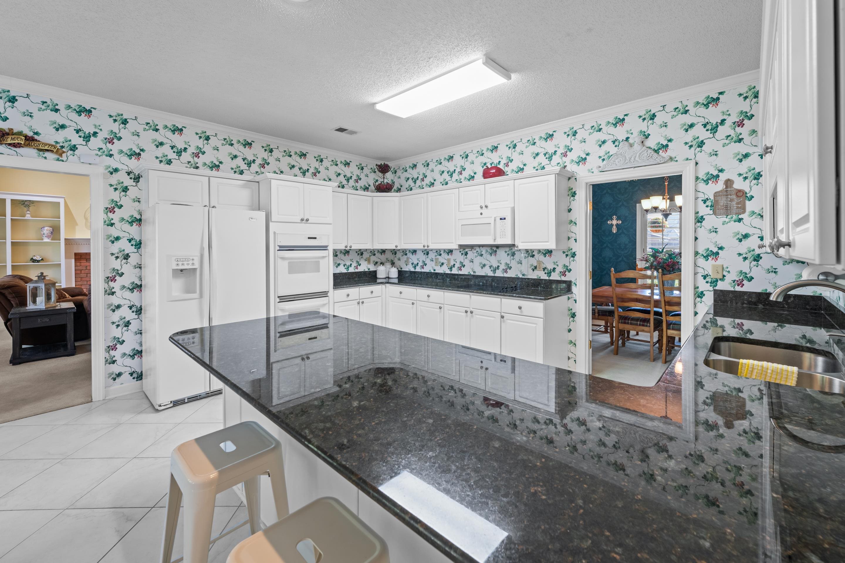 6739 Stonetrace Dr Property Photo 9