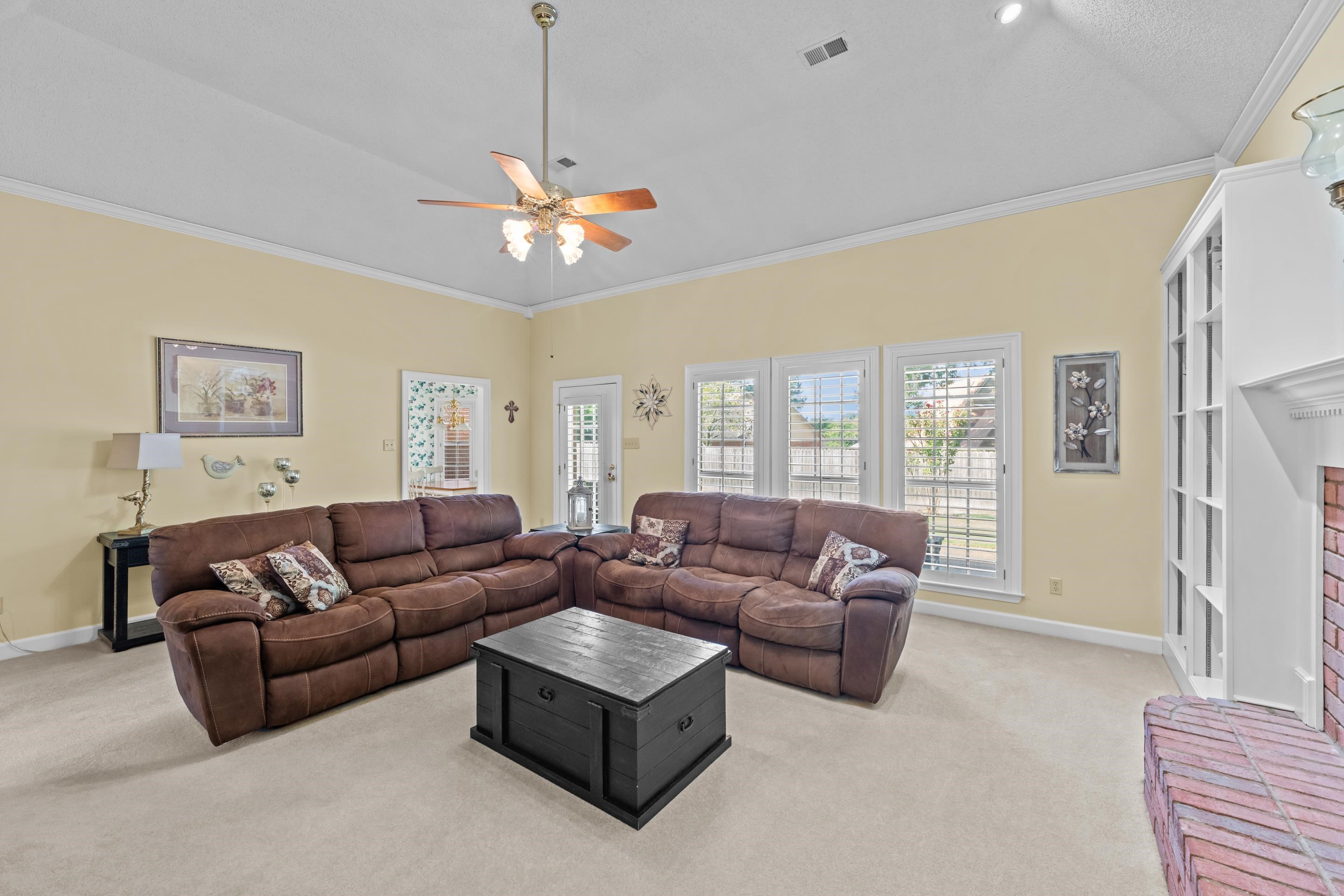 6739 Stonetrace Dr Property Photo 11