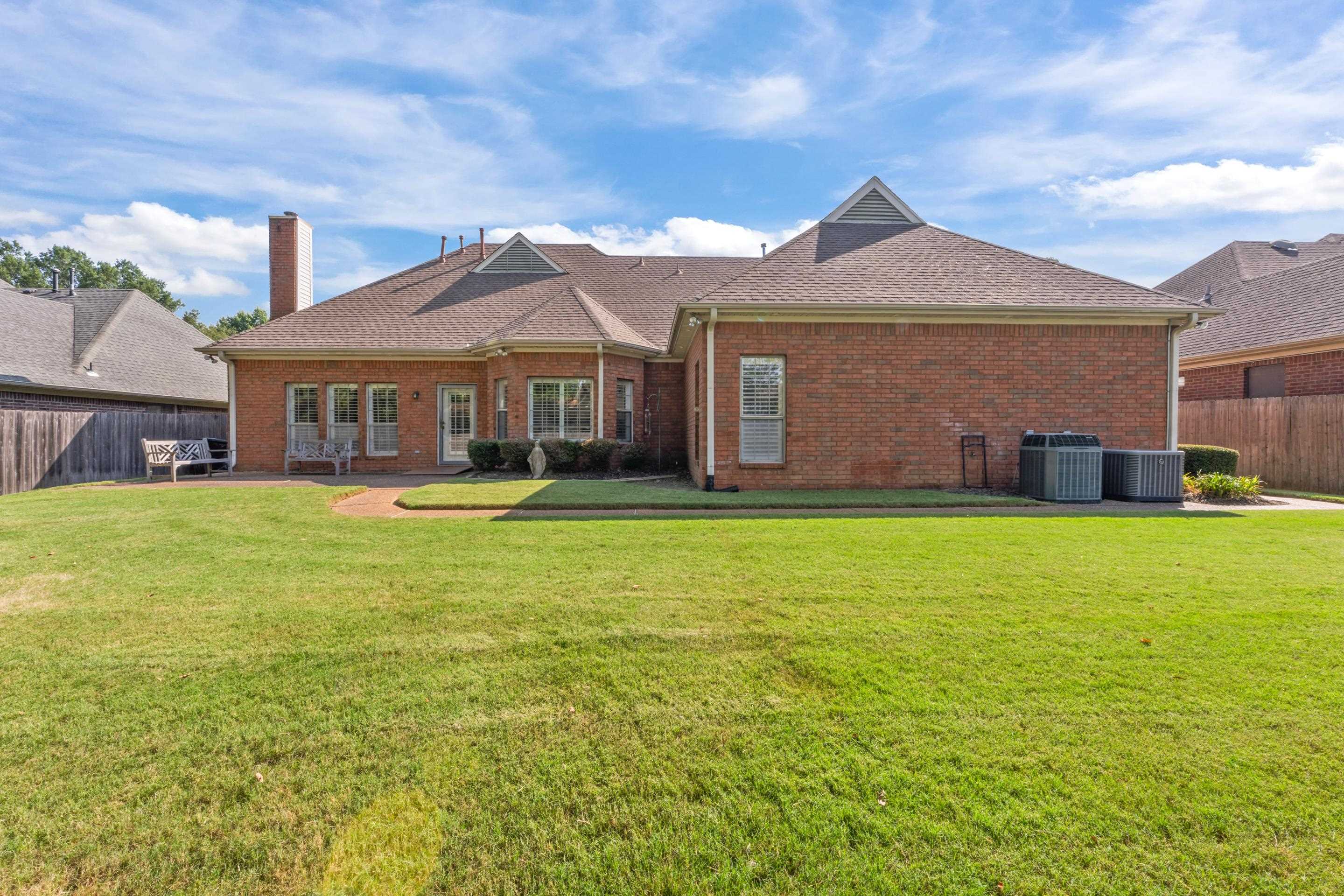 6739 Stonetrace Dr Property Photo 29