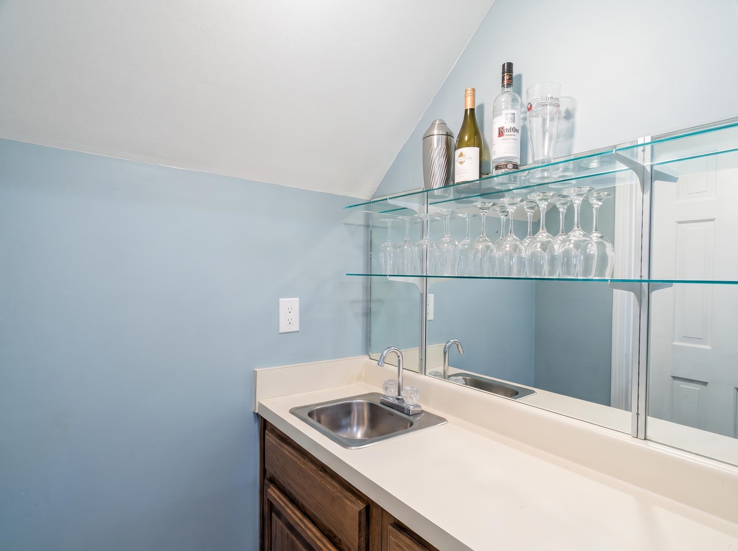 1154 Forest Wood Cv E Property Photo 5