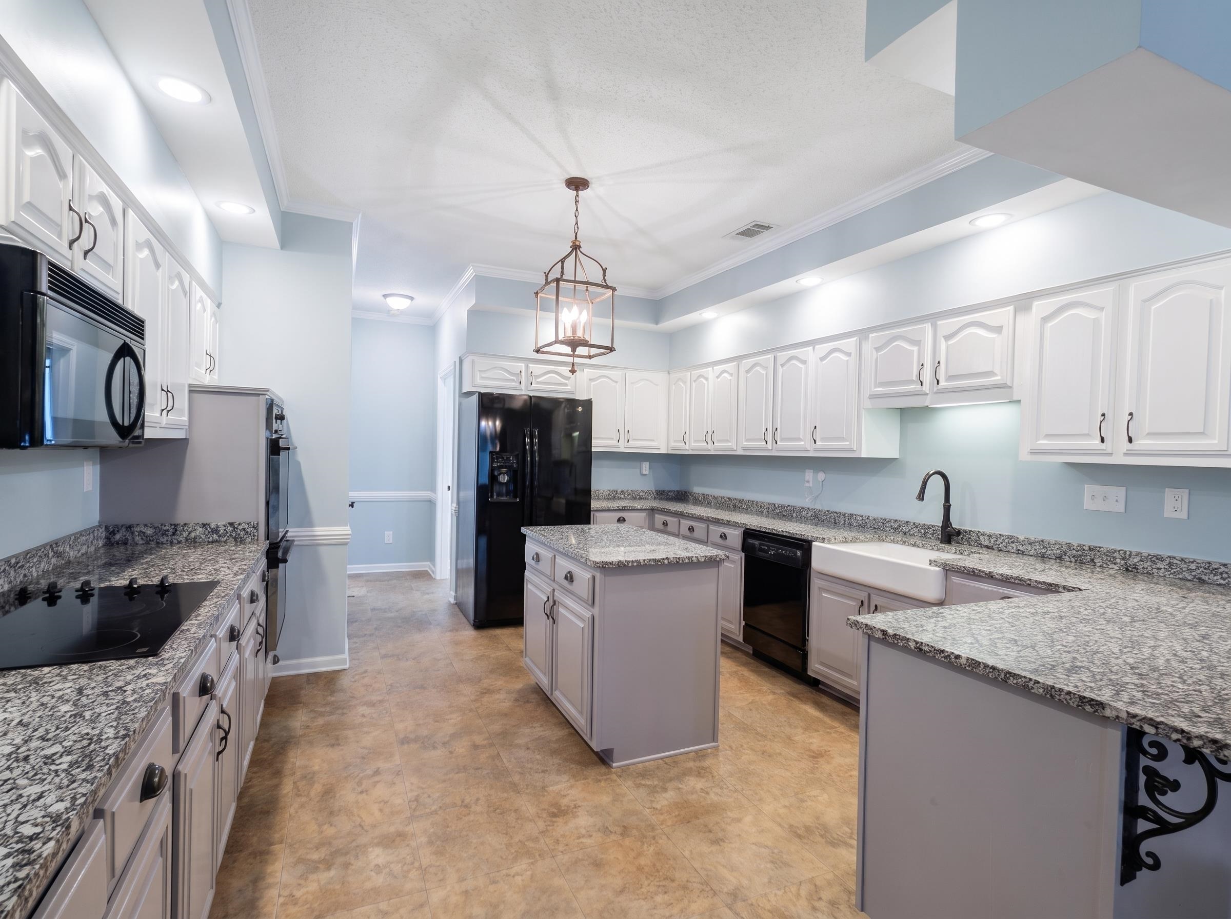1154 Forest Wood Cv E Property Photo 12