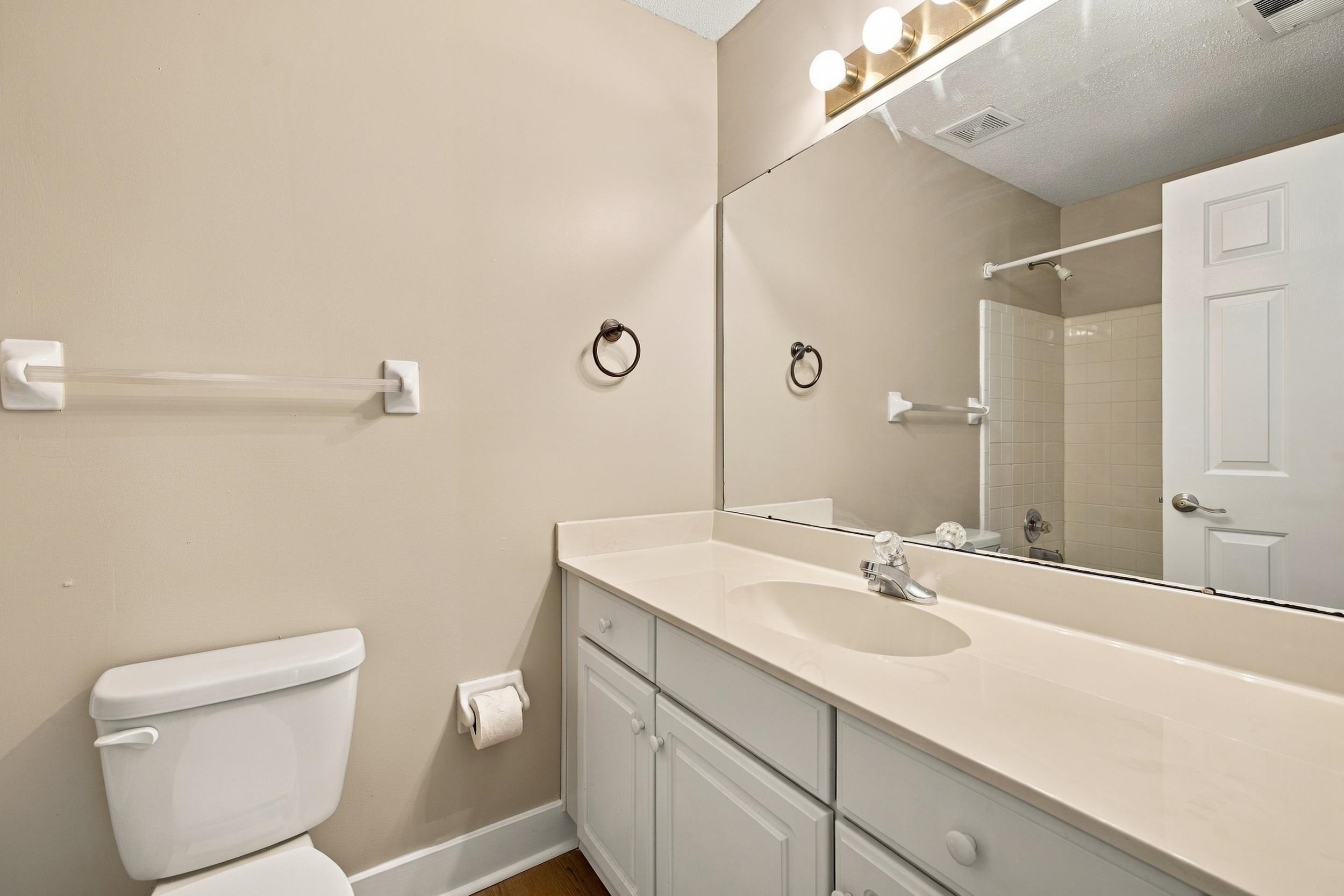 3180 Hedgemore Cv Property Photo 16