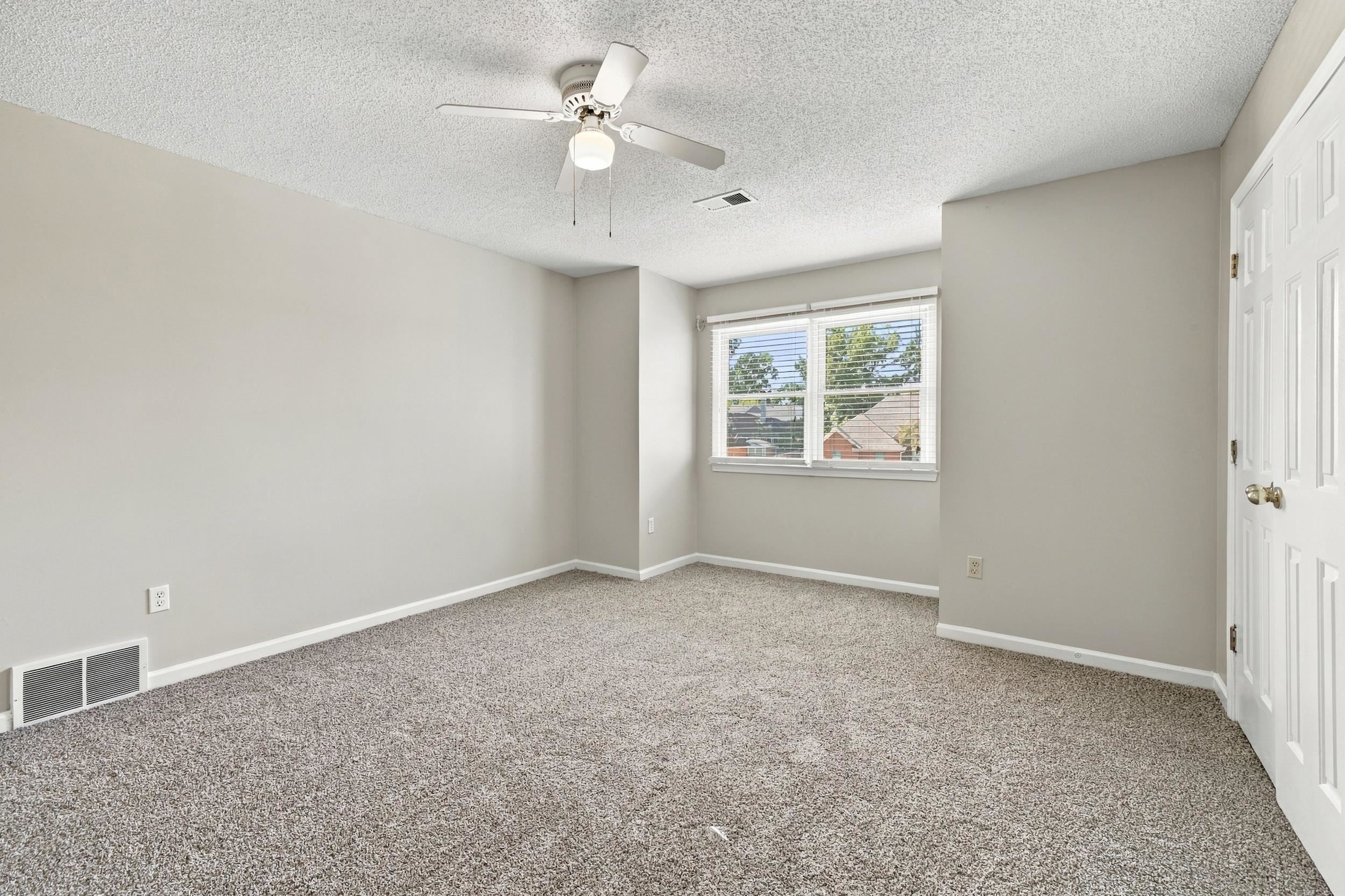3180 Hedgemore Cv Property Photo 23