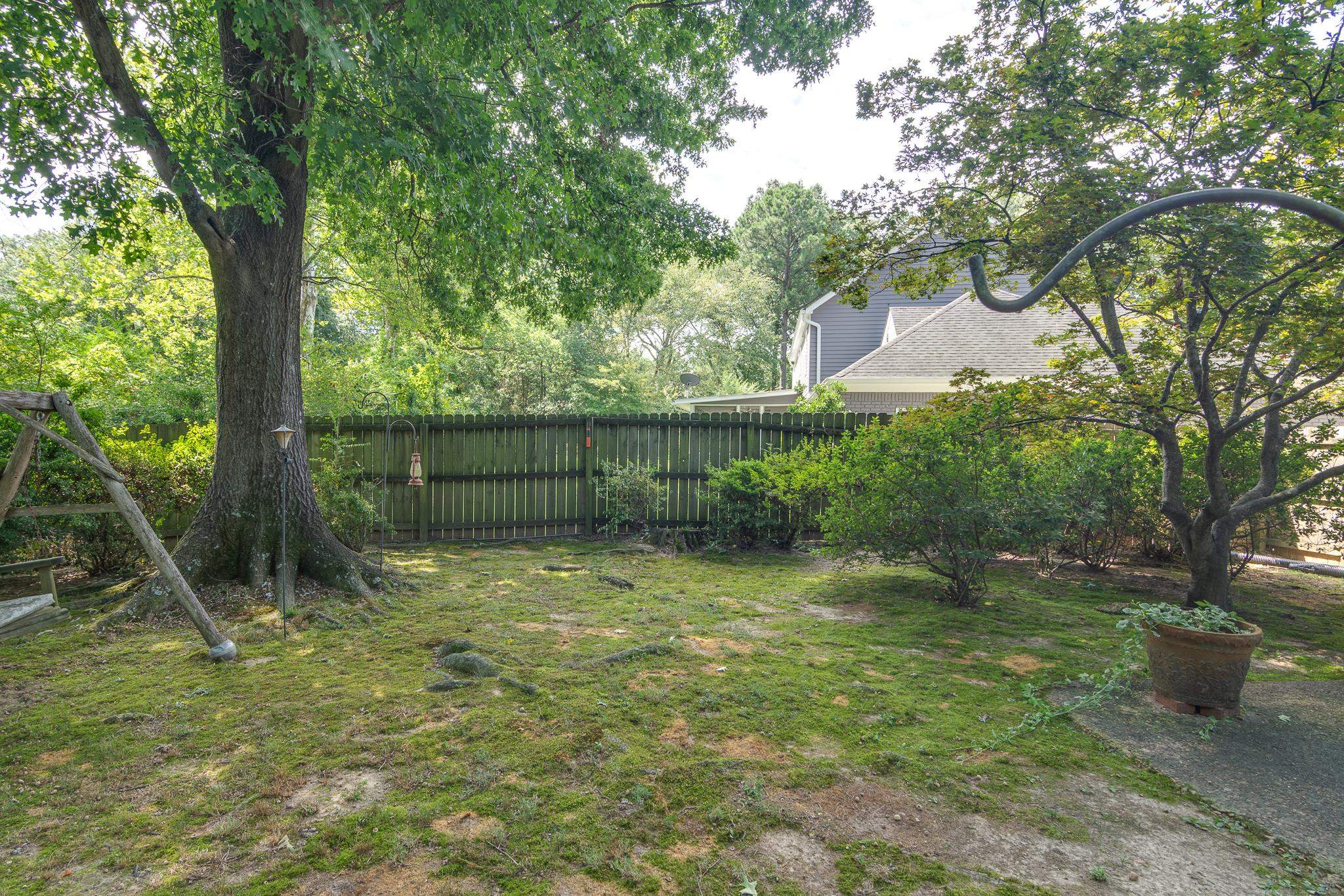 1906 Malabar Dr Property Photo 23