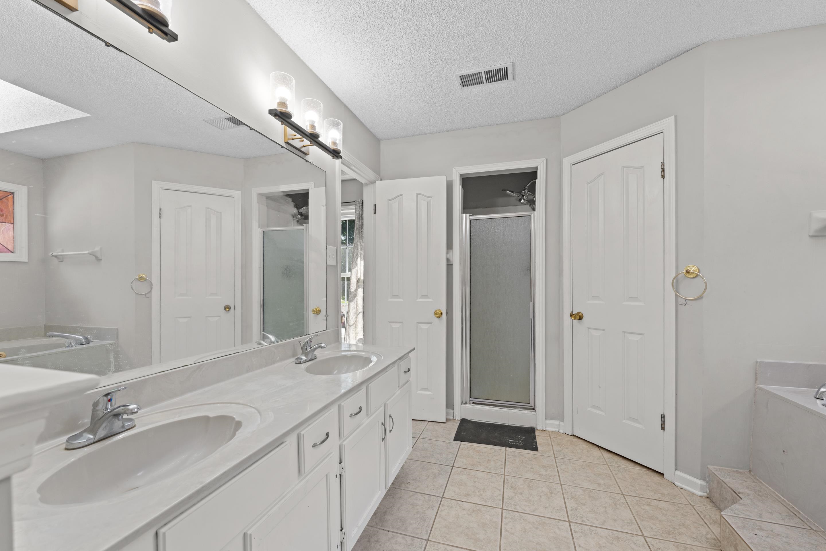 8187 Walnut Creek Rd Property Photo 22