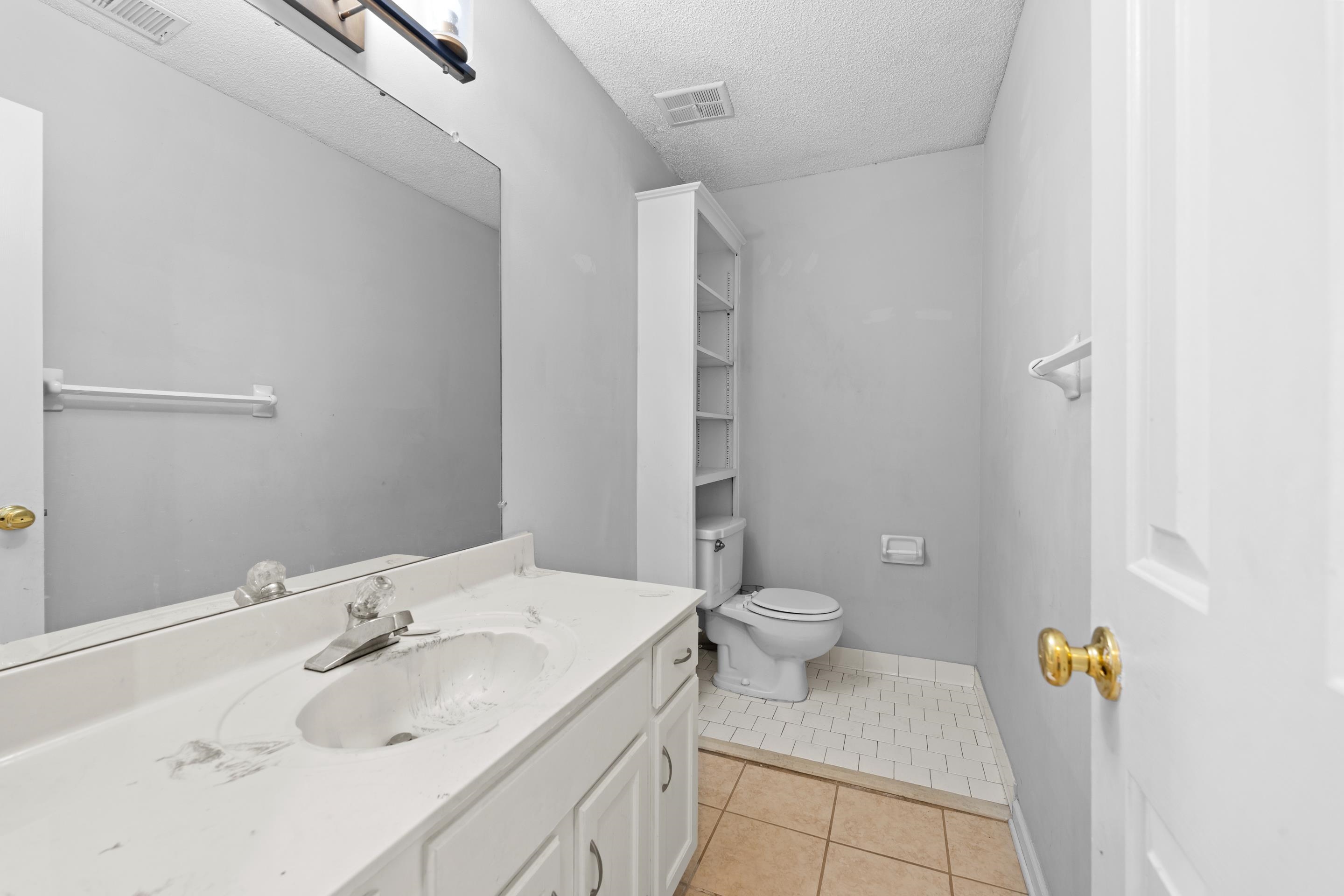 8187 Walnut Creek Rd Property Photo 28