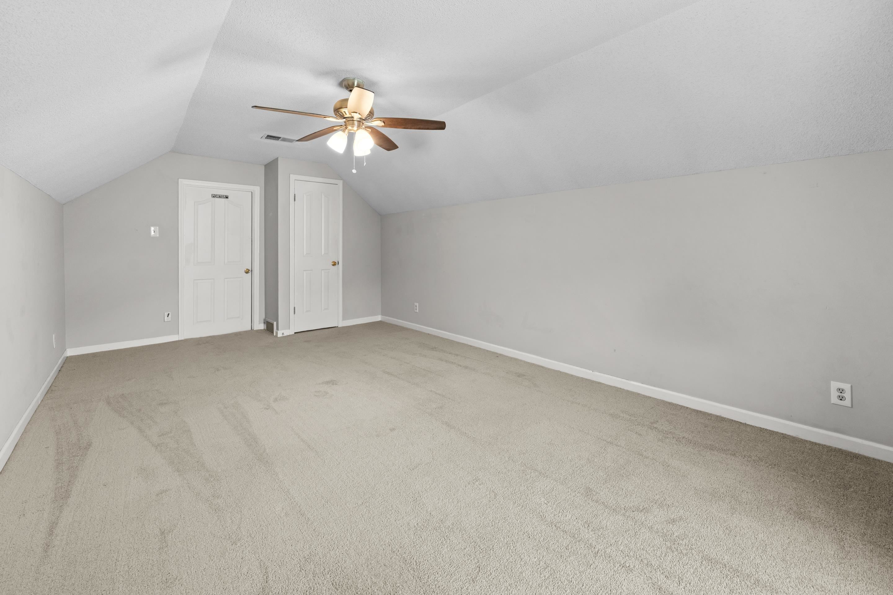 8187 Walnut Creek Rd Property Photo 30