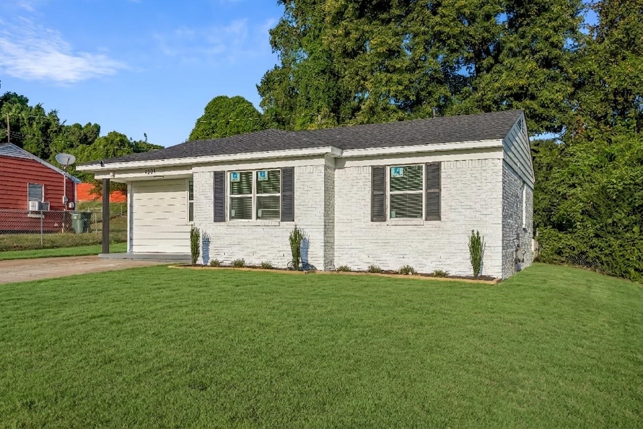 4239 Lawnview St Property Photo 1
