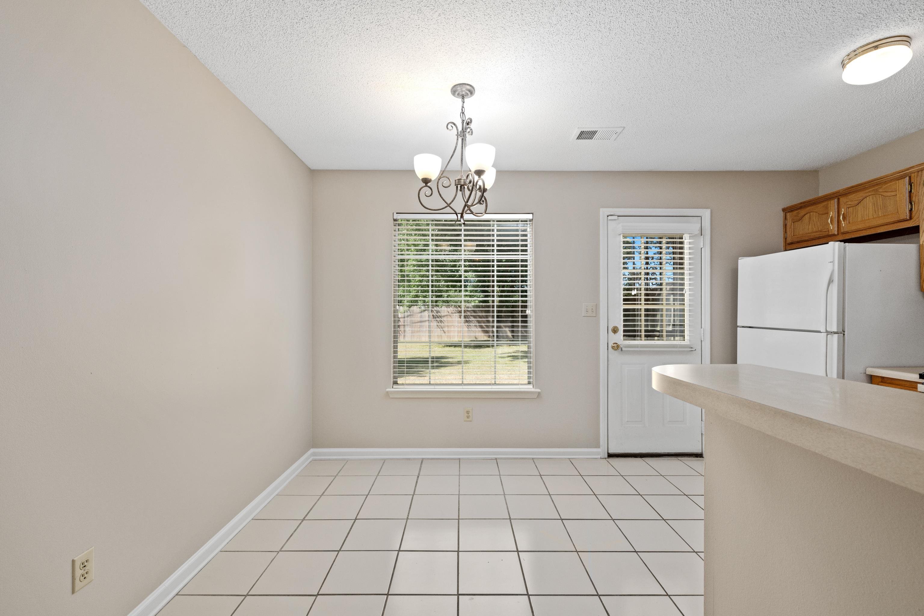 7430 Oakfield Dr Property Photo 9