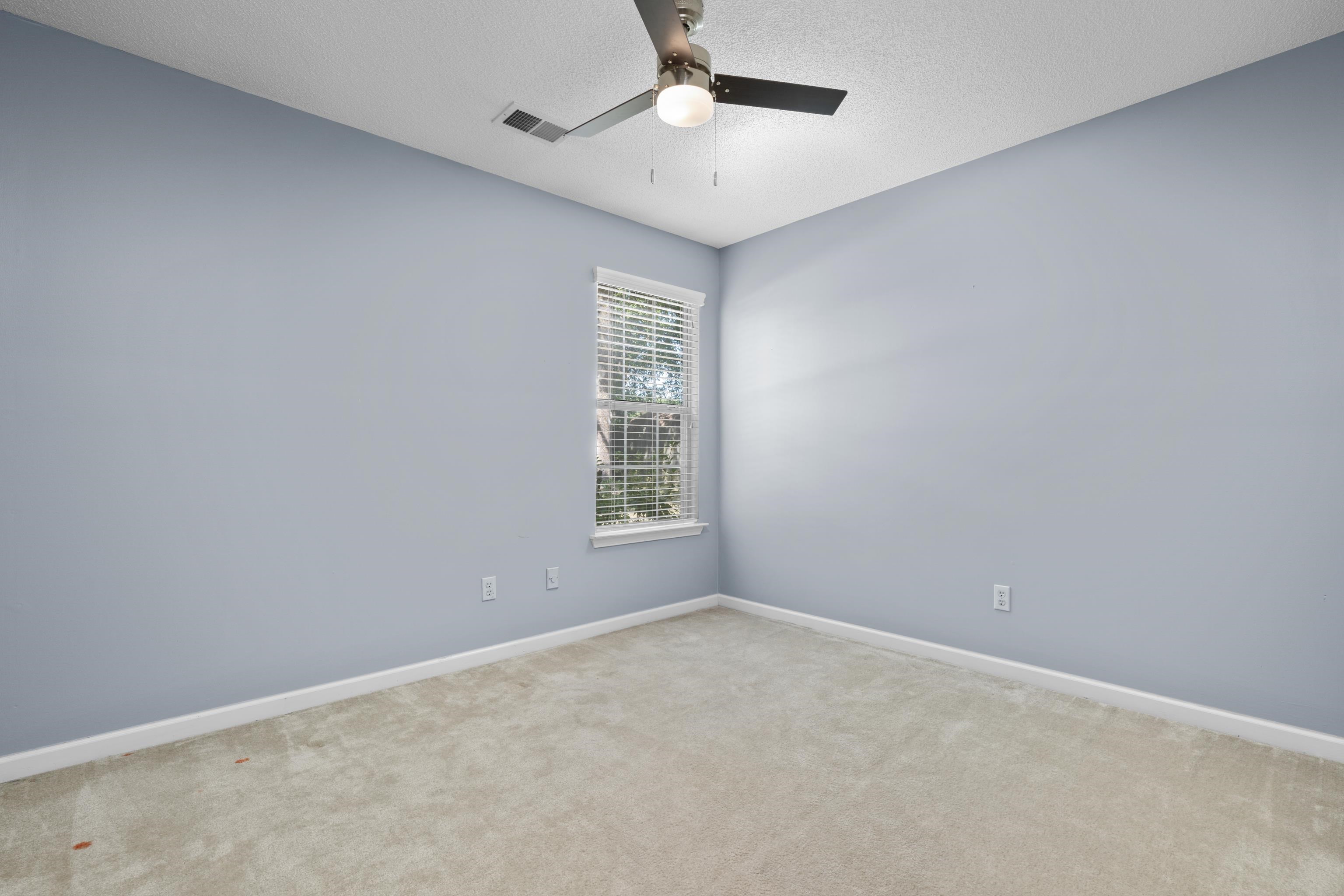 7430 Oakfield Dr Property Photo 20
