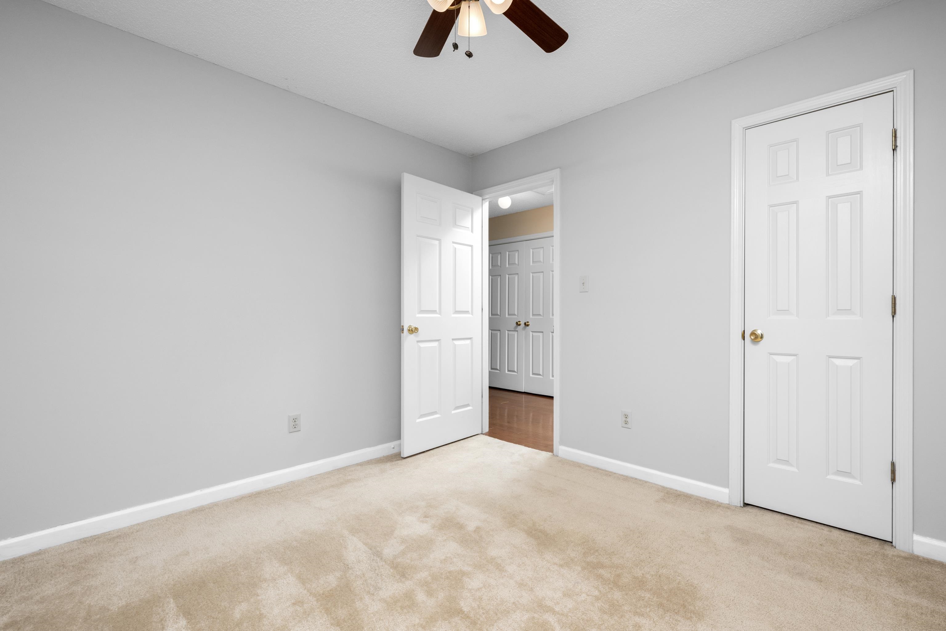 7430 Oakfield Dr Property Photo 24