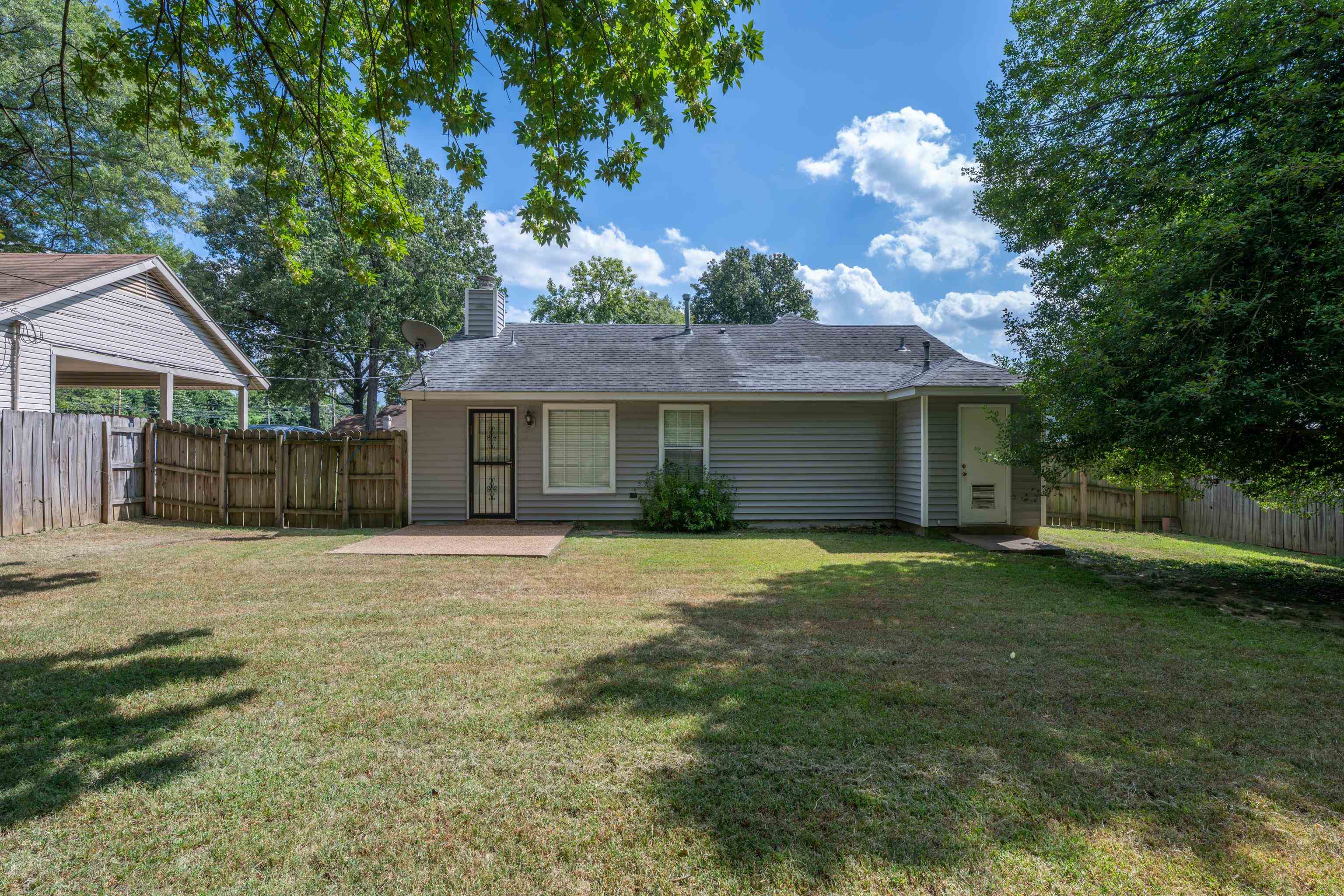 7430 Oakfield Dr Property Photo 29