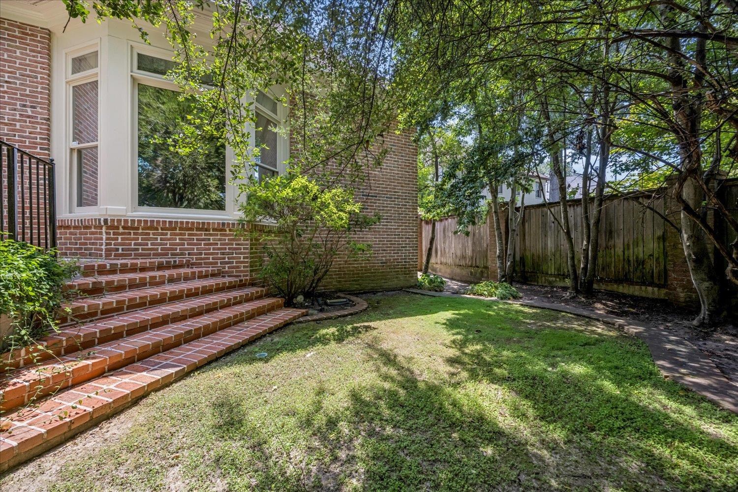 5576 Bayberry Cv Property Photo 39