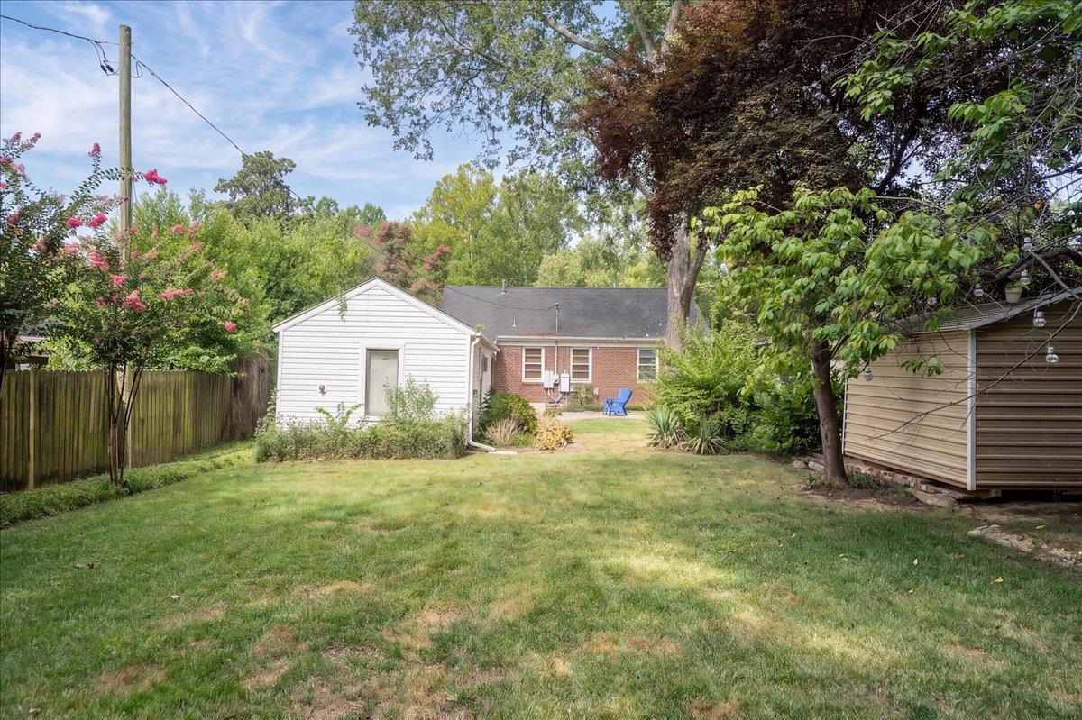 536 Alexander St Property Photo 28
