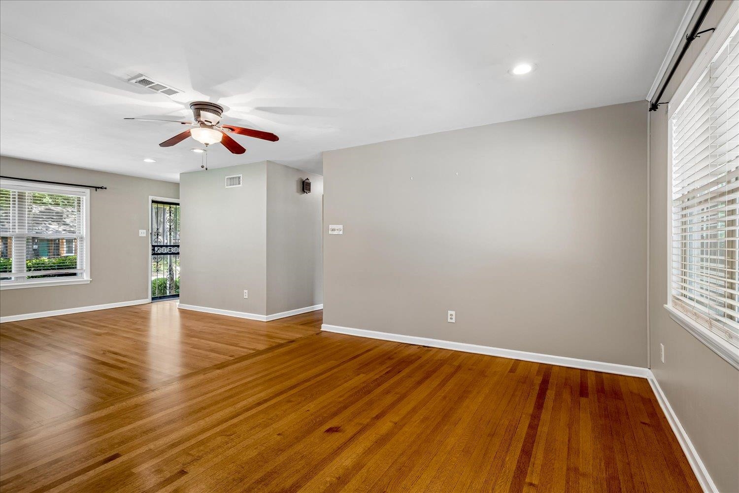 5303 Edenshire Ave Property Photo 14