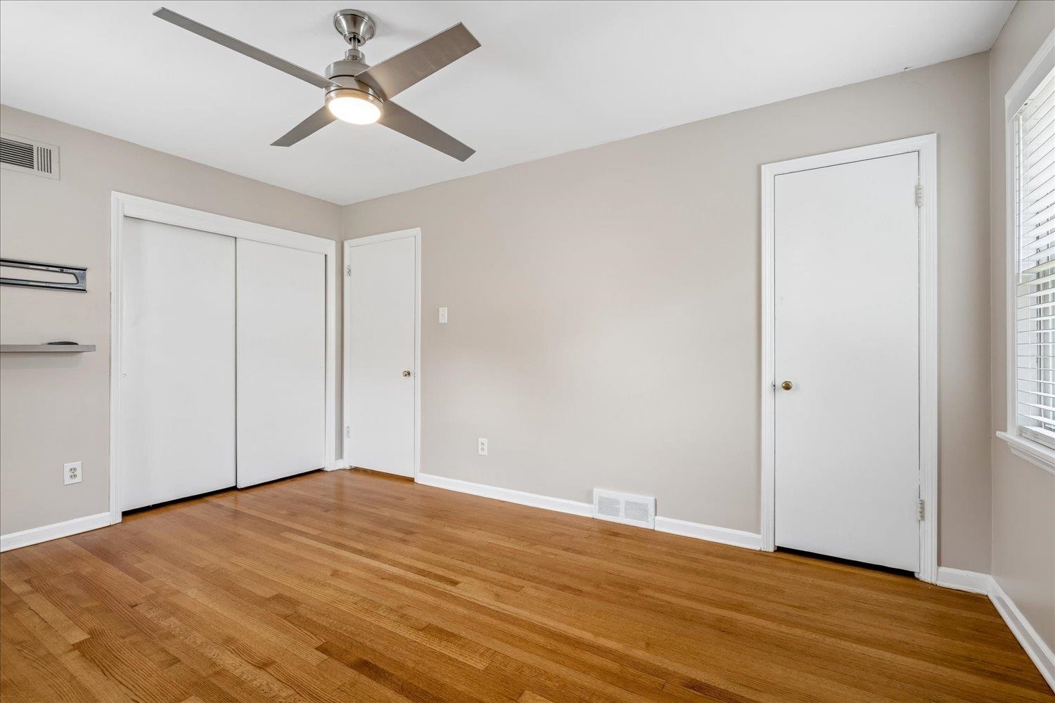 5303 Edenshire Ave Property Photo 27
