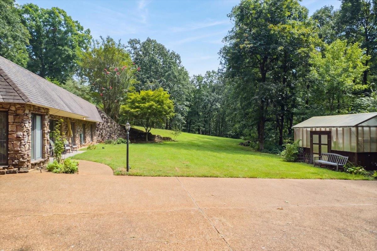 2445 Pittman Rd Property Photo 8