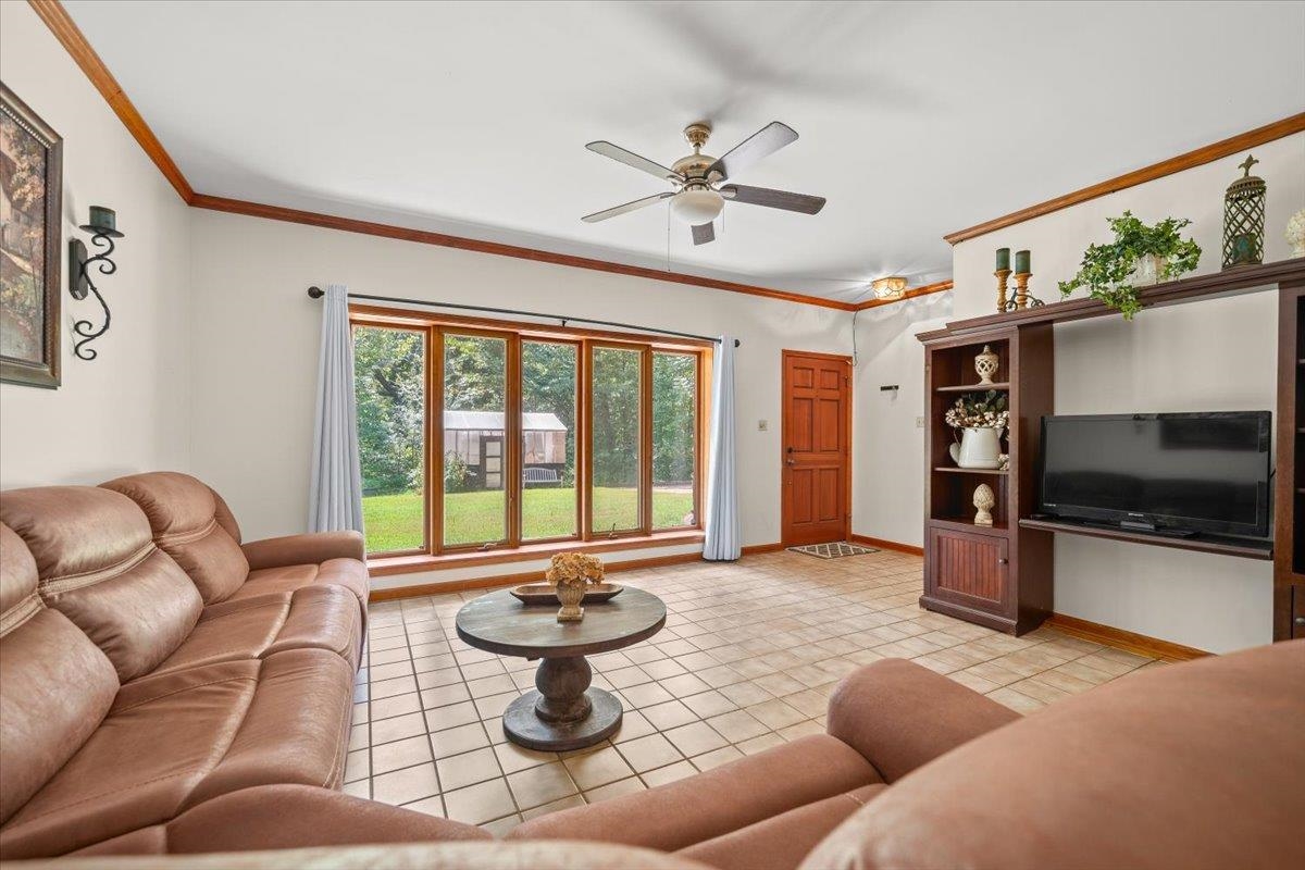 2445 Pittman Rd Property Photo 14