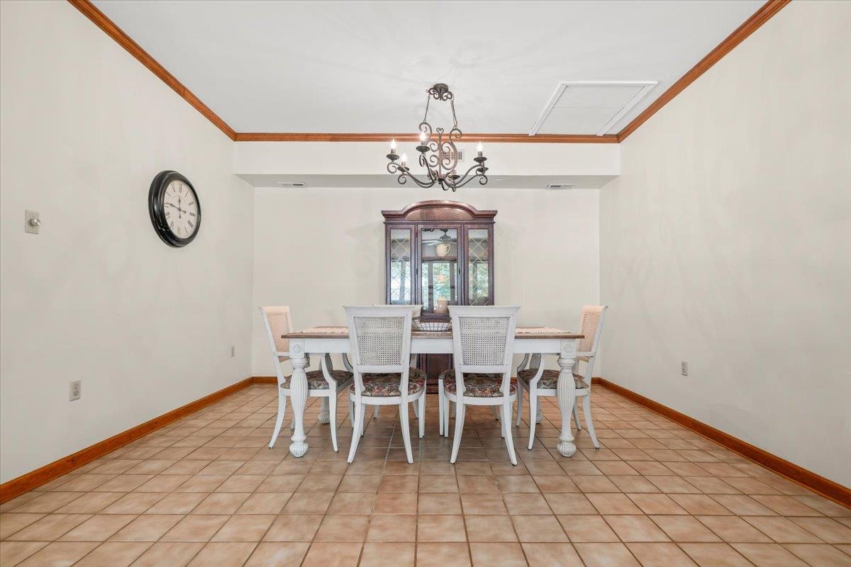2445 Pittman Rd Property Photo 15
