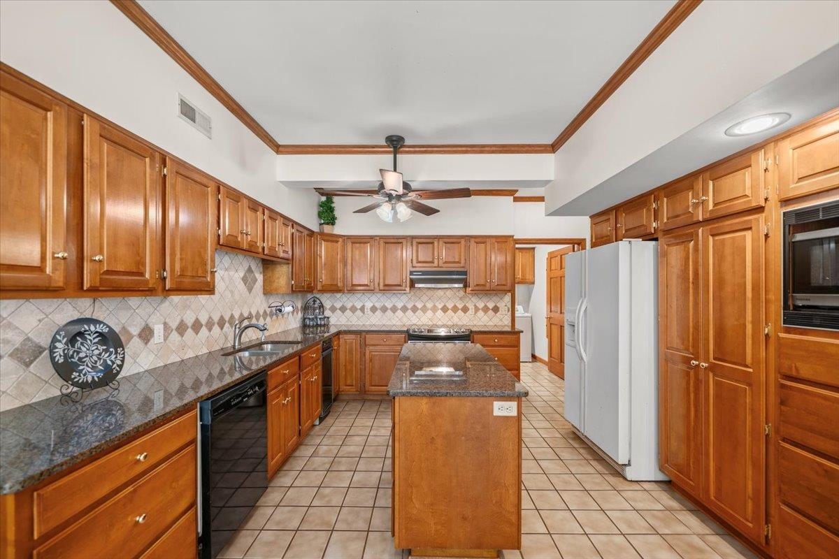 2445 Pittman Rd Property Photo 18