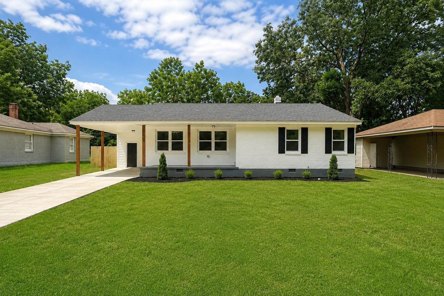 3639 Brompton Dr Property Photo 1