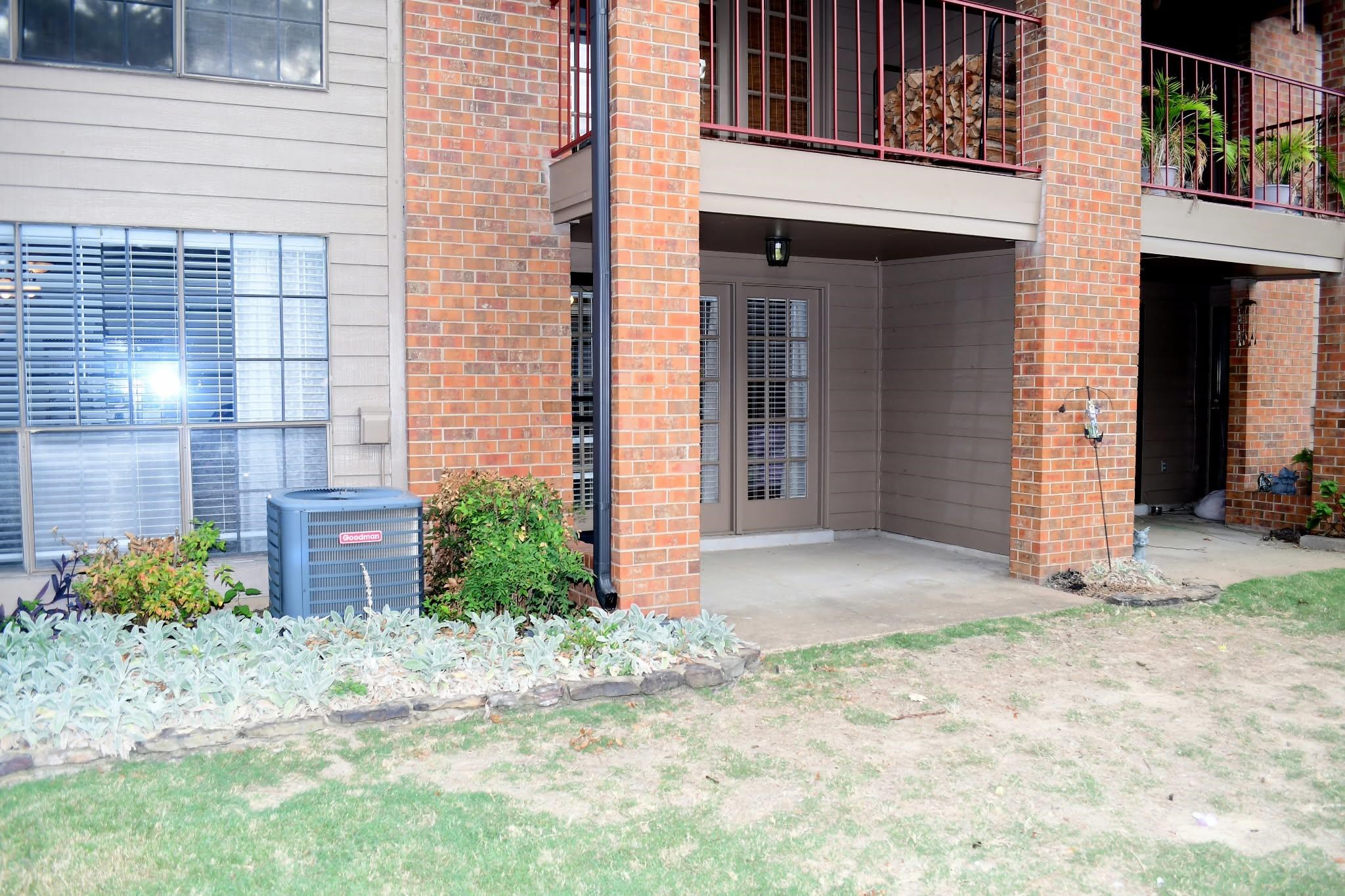 6646 Pondside Cir 1 Property Photo 10