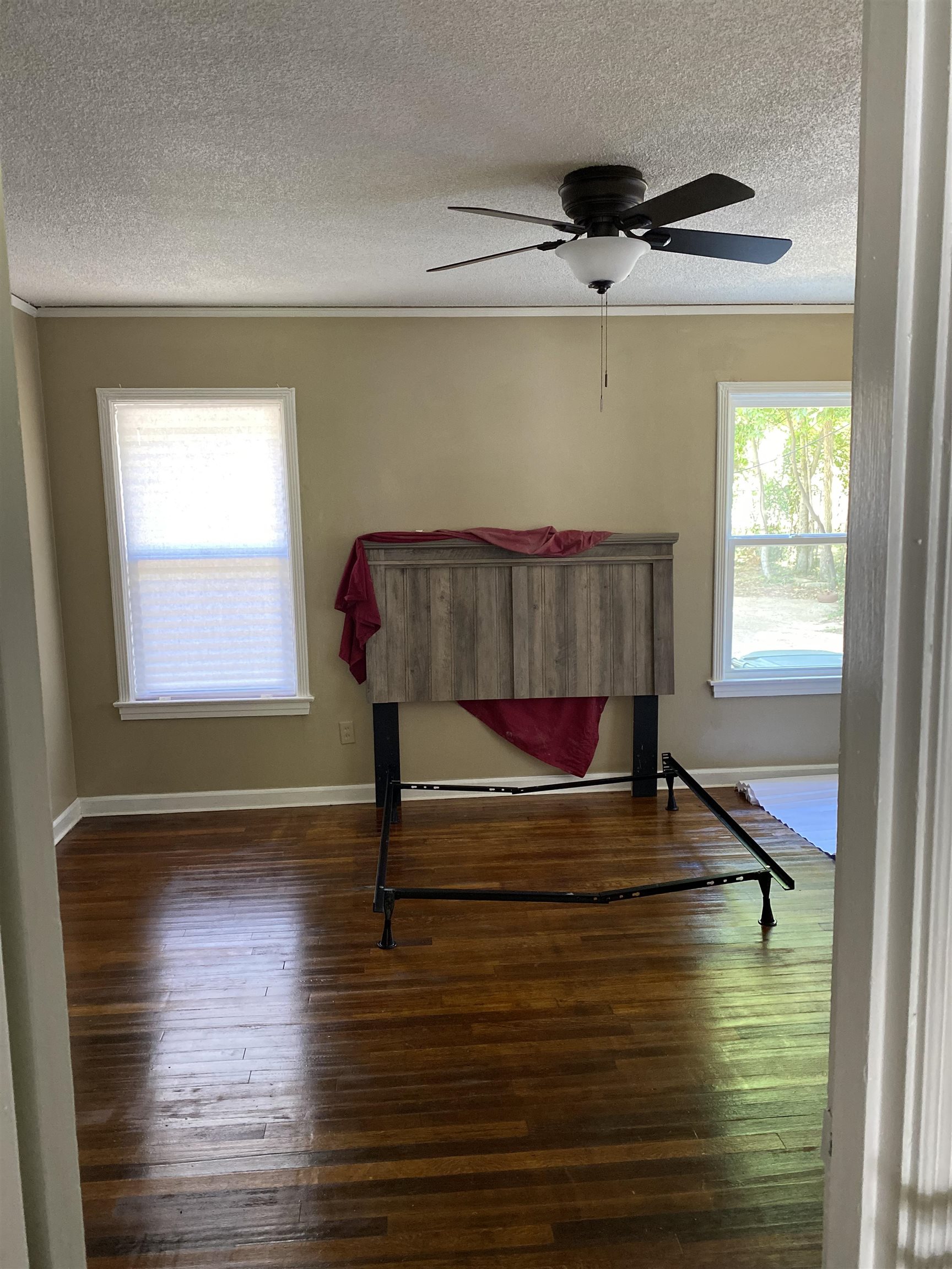 705-707 Semmes St Property Photo 8