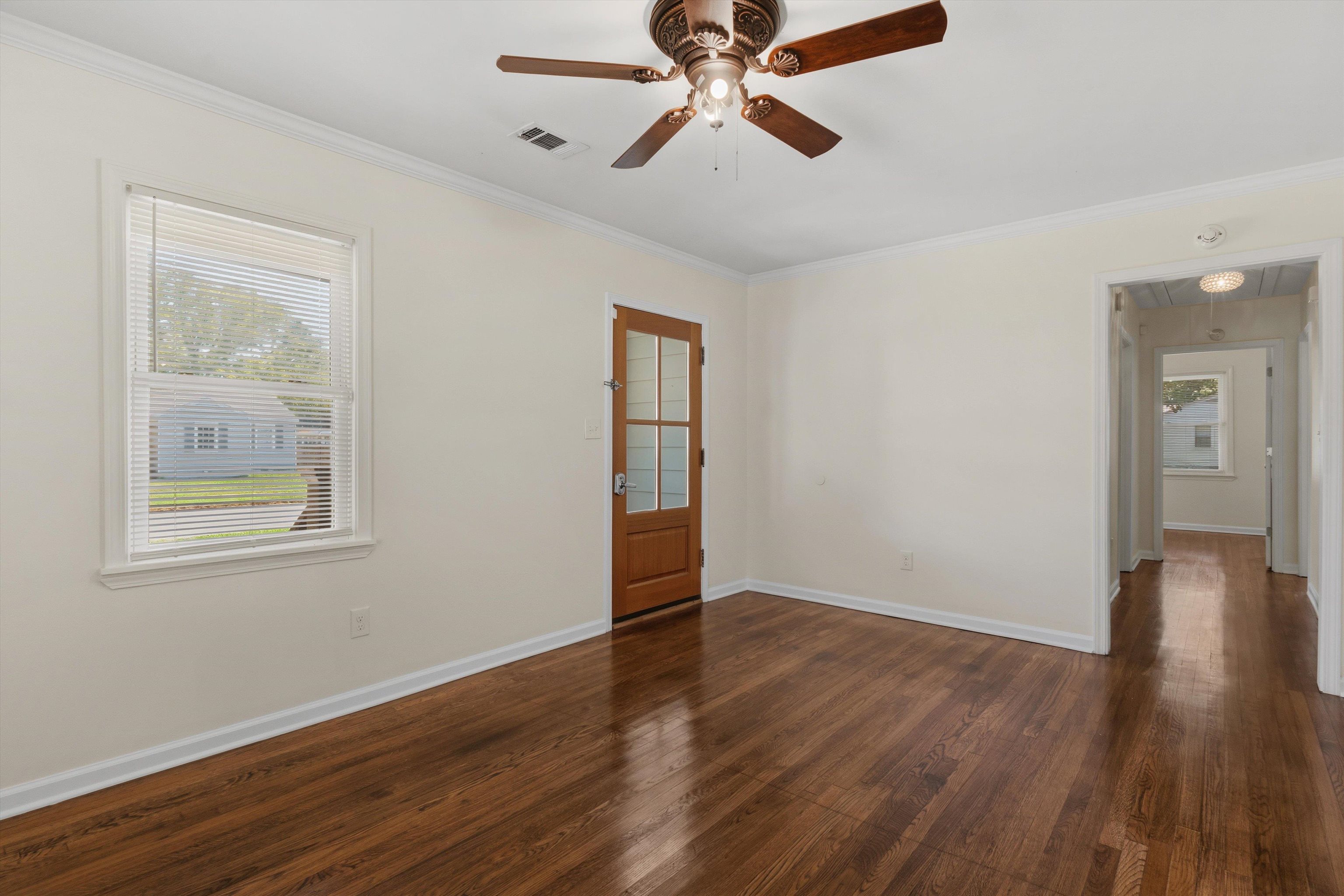 1305 Gherald St Property Photo 5