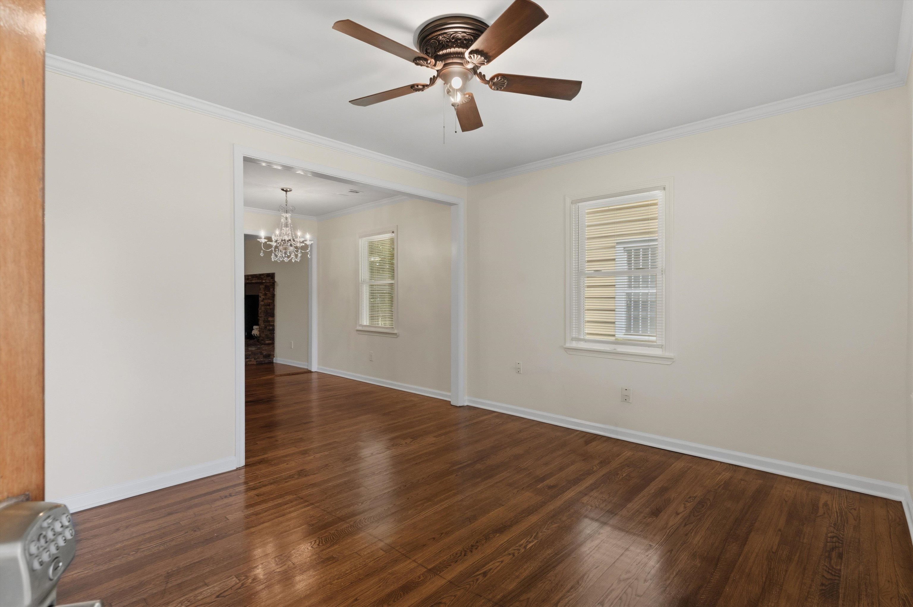 1305 Gherald St Property Photo 6
