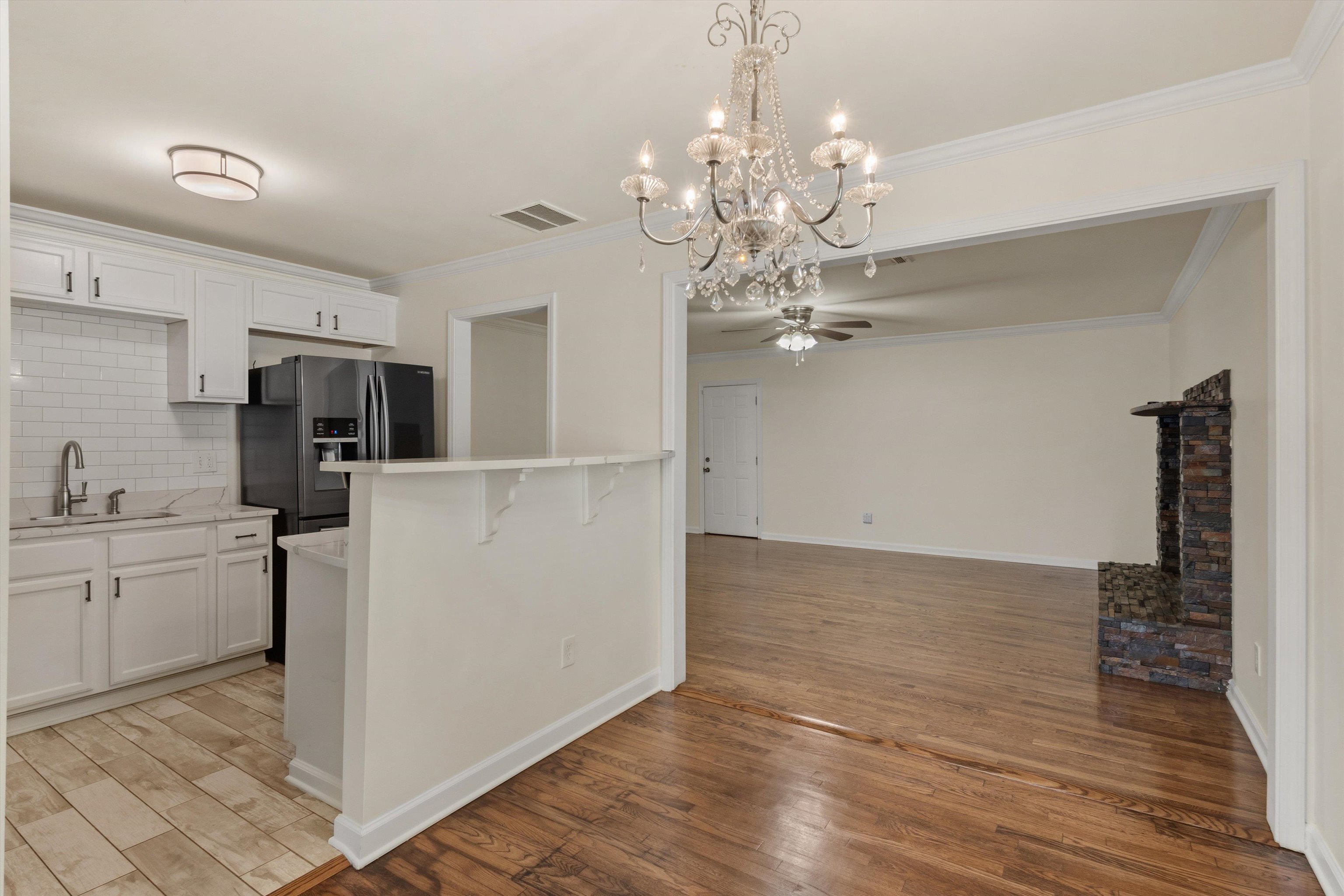 1305 Gherald St Property Photo 10