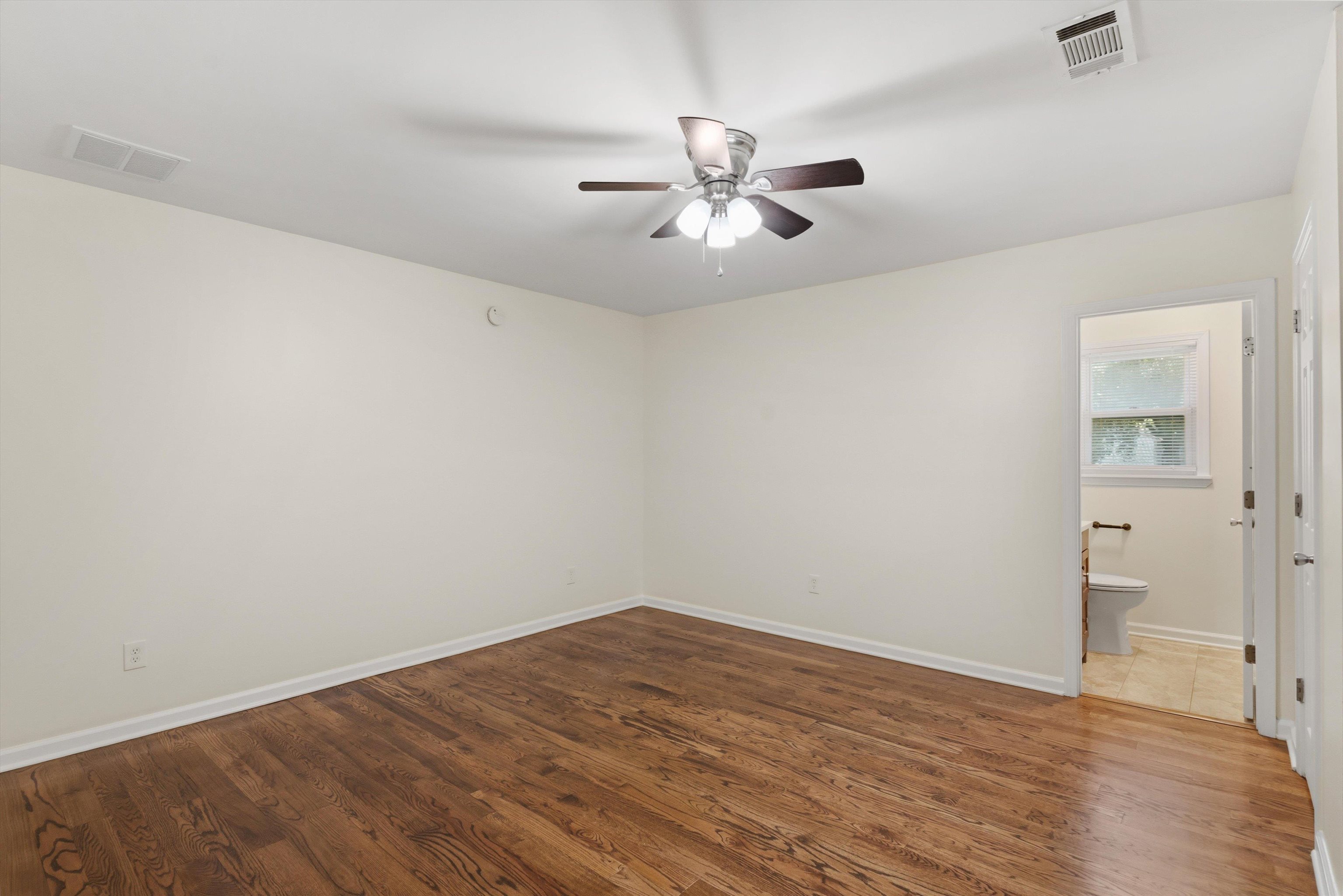 1305 Gherald St Property Photo 21