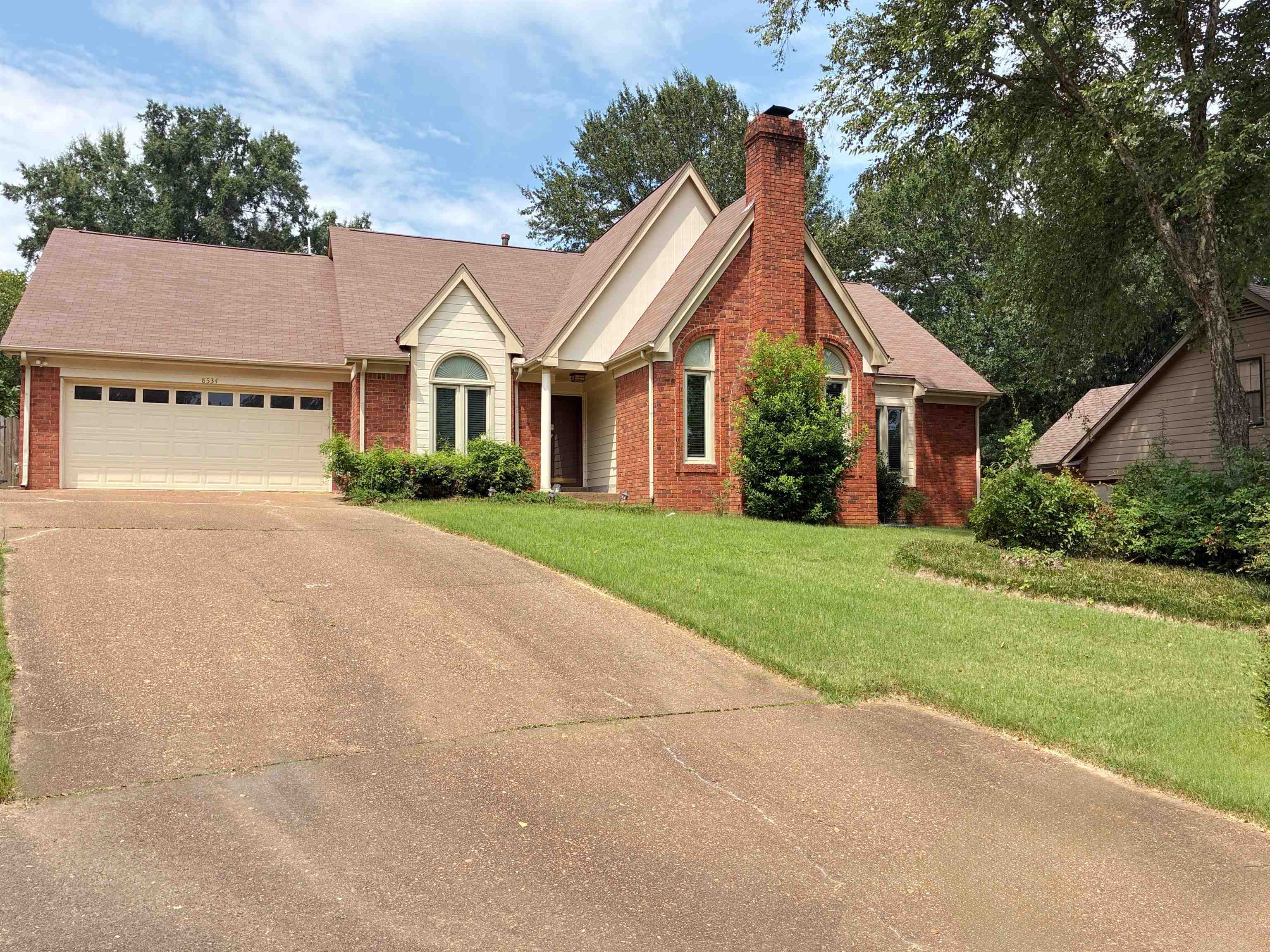 8534 SHADY TRAIL CV Property Photo 1