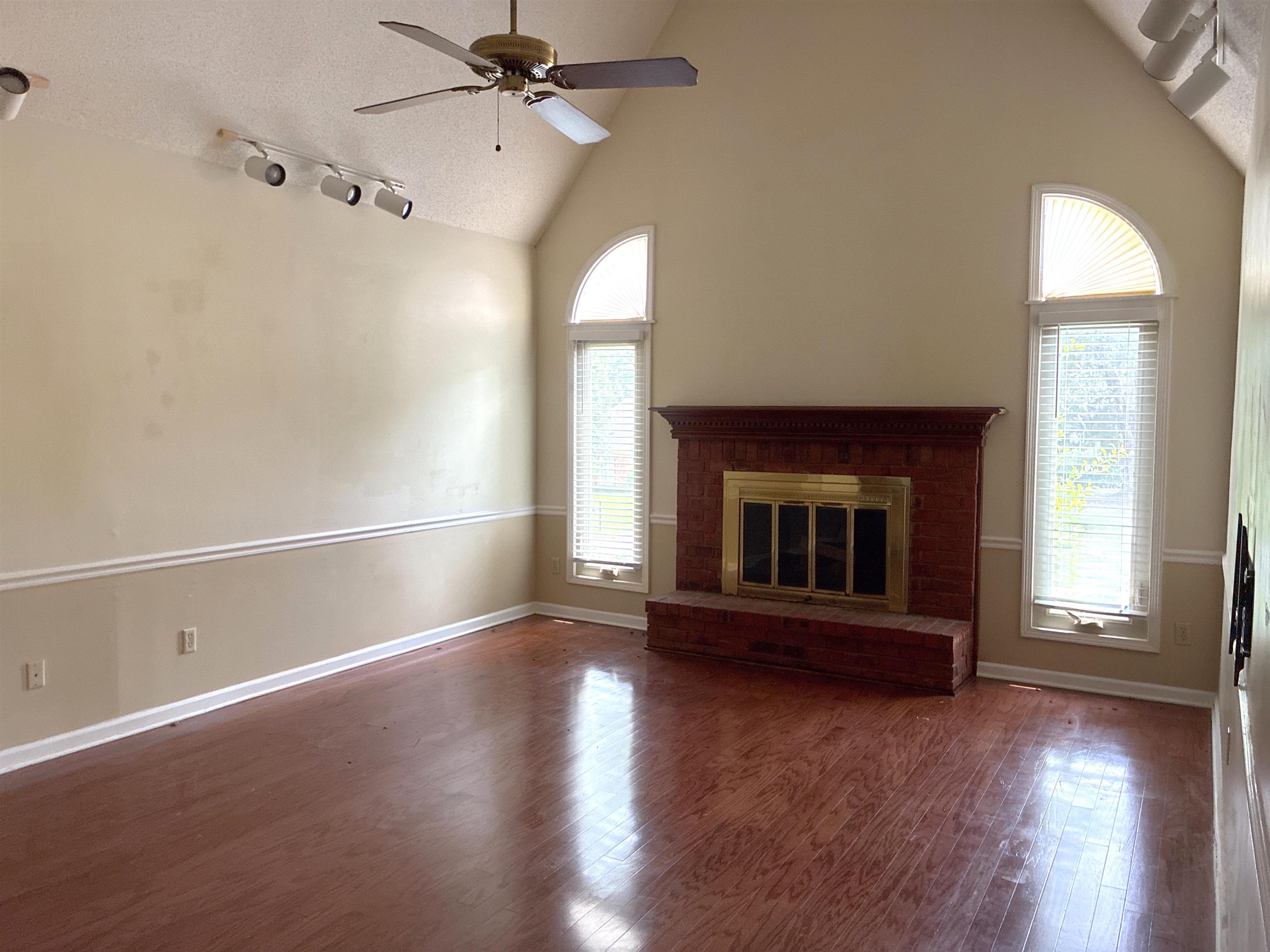 8534 Shady Trail Cv Property Photo 8